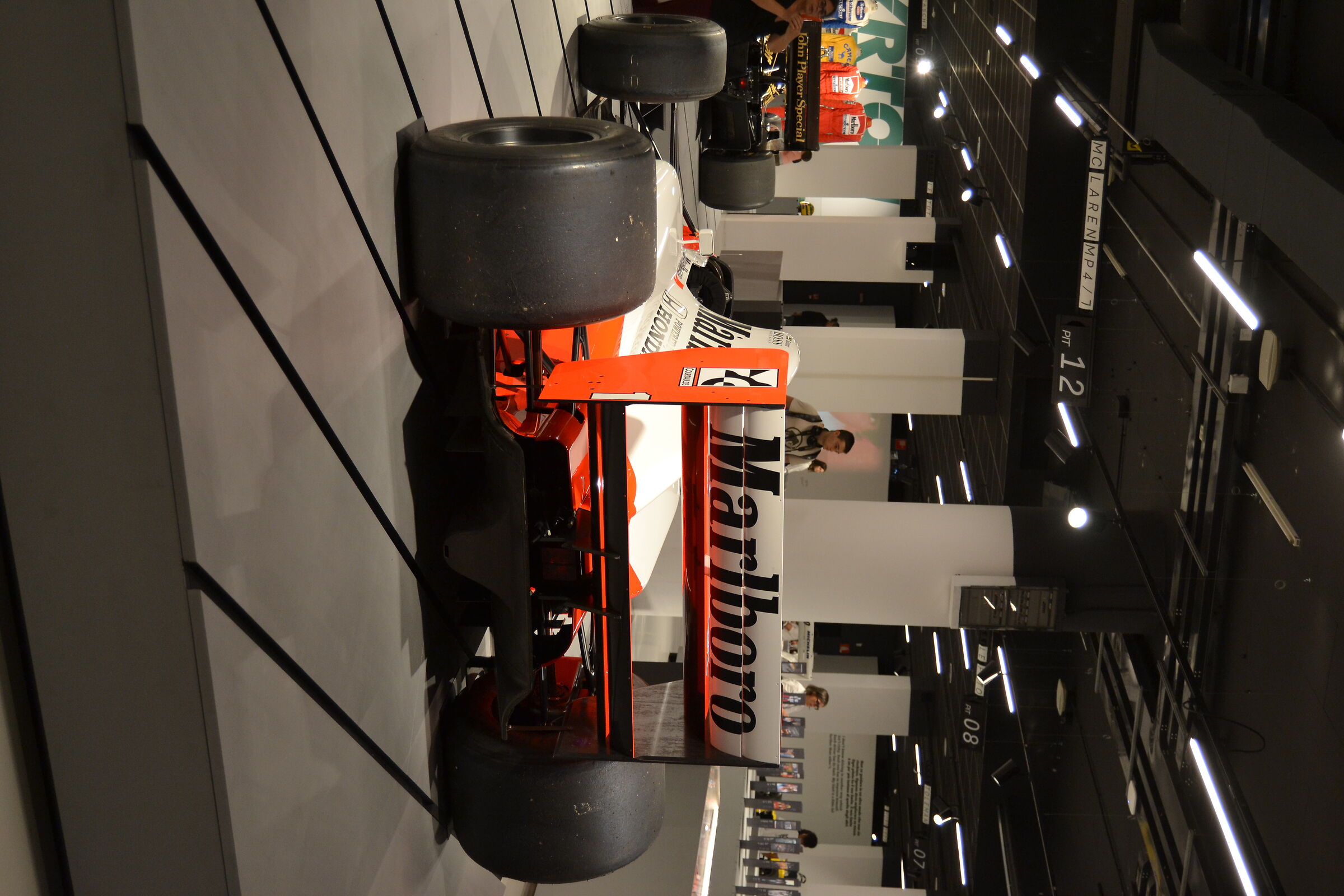 Mclaren MP4/7