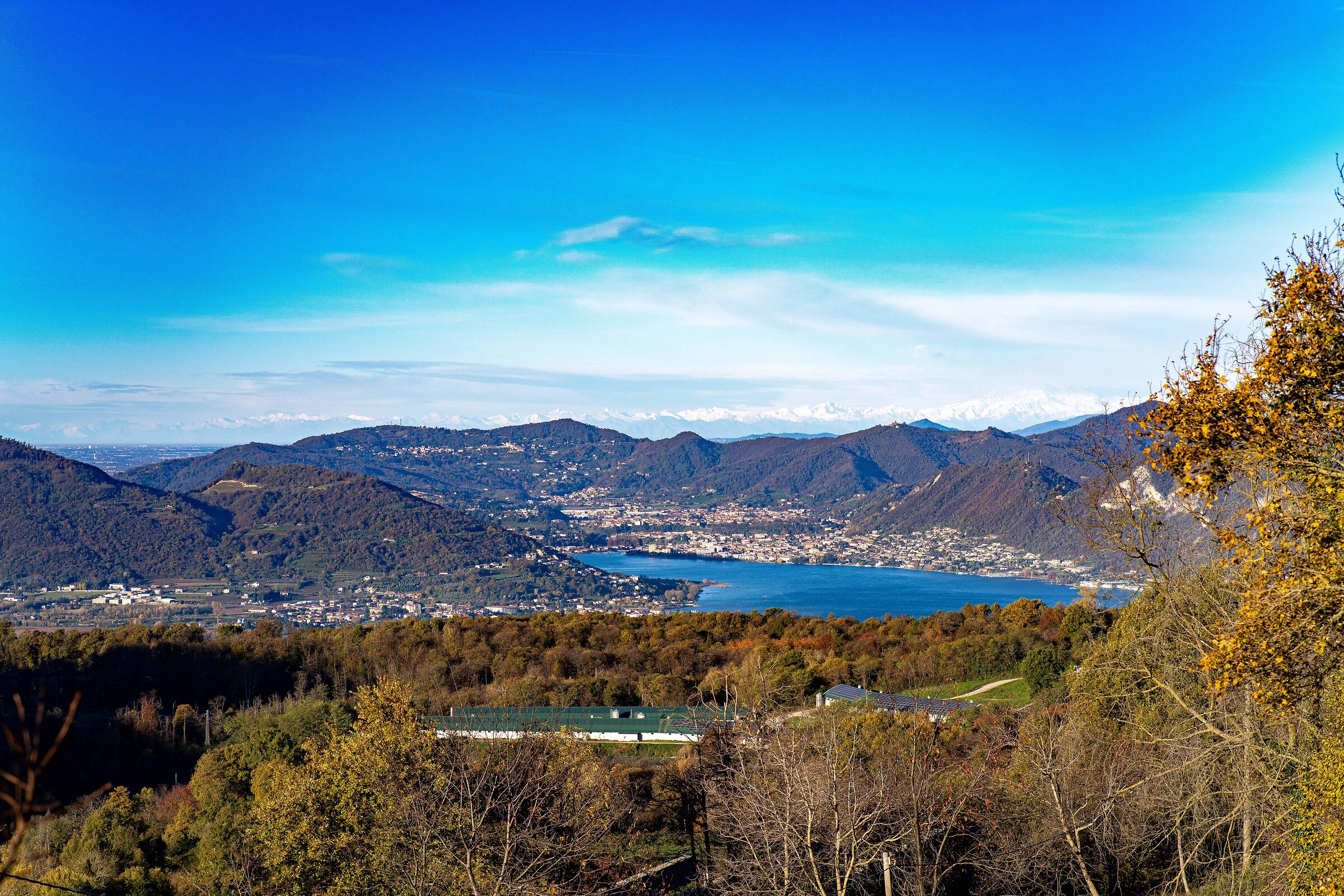 Lake Iseo with the Rosa massif waiting for snow