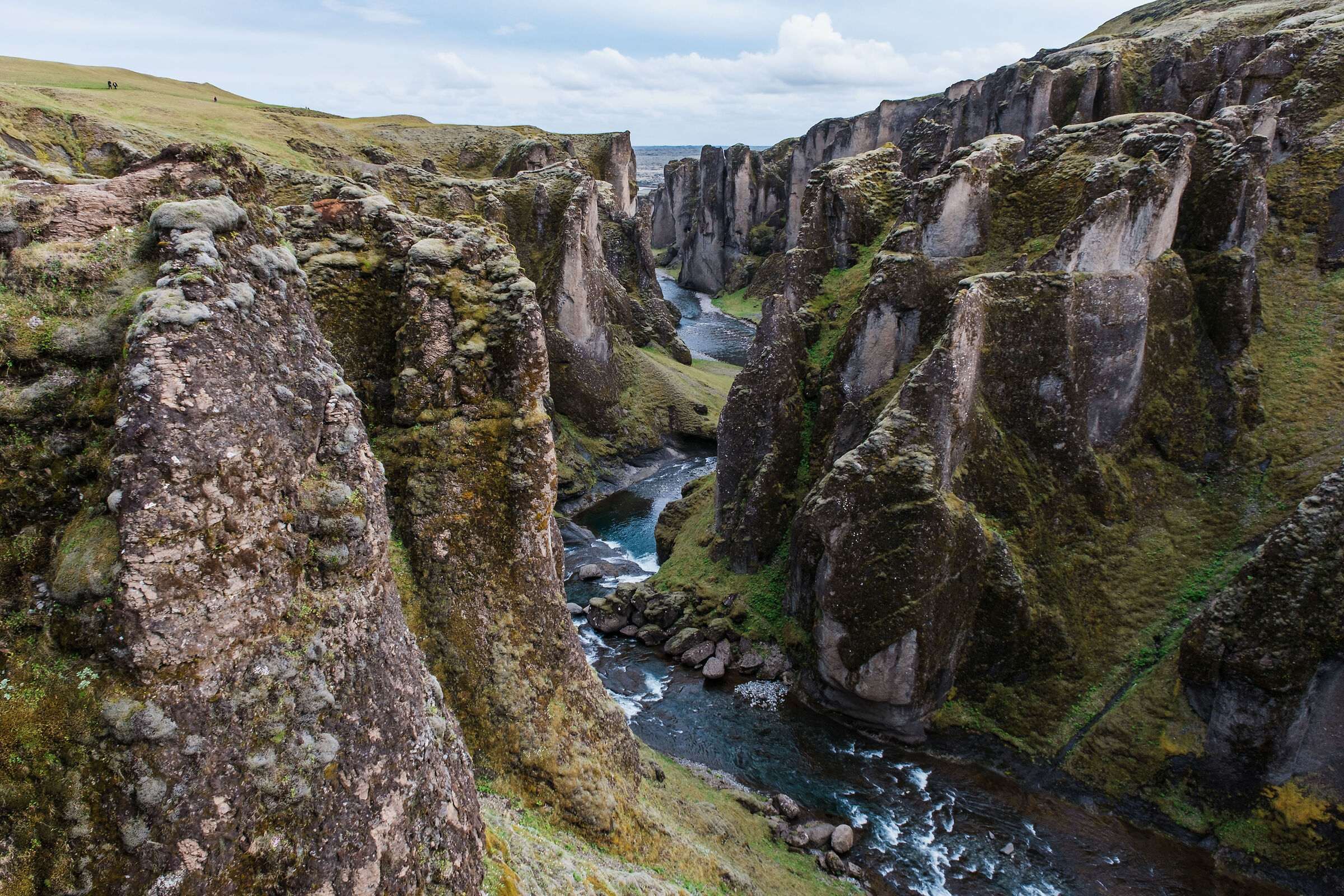 Fjadrargljufur Canyon