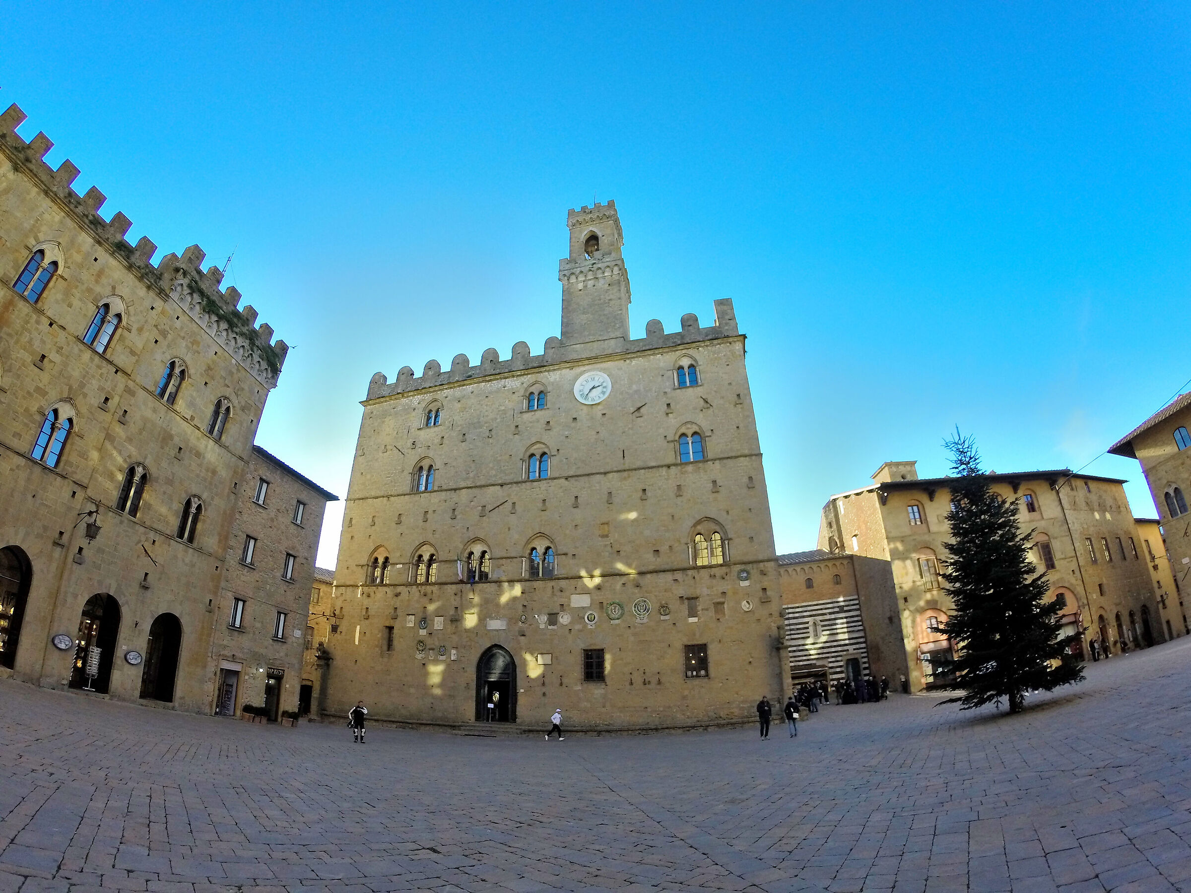 Piazza dei Priori, Volterra