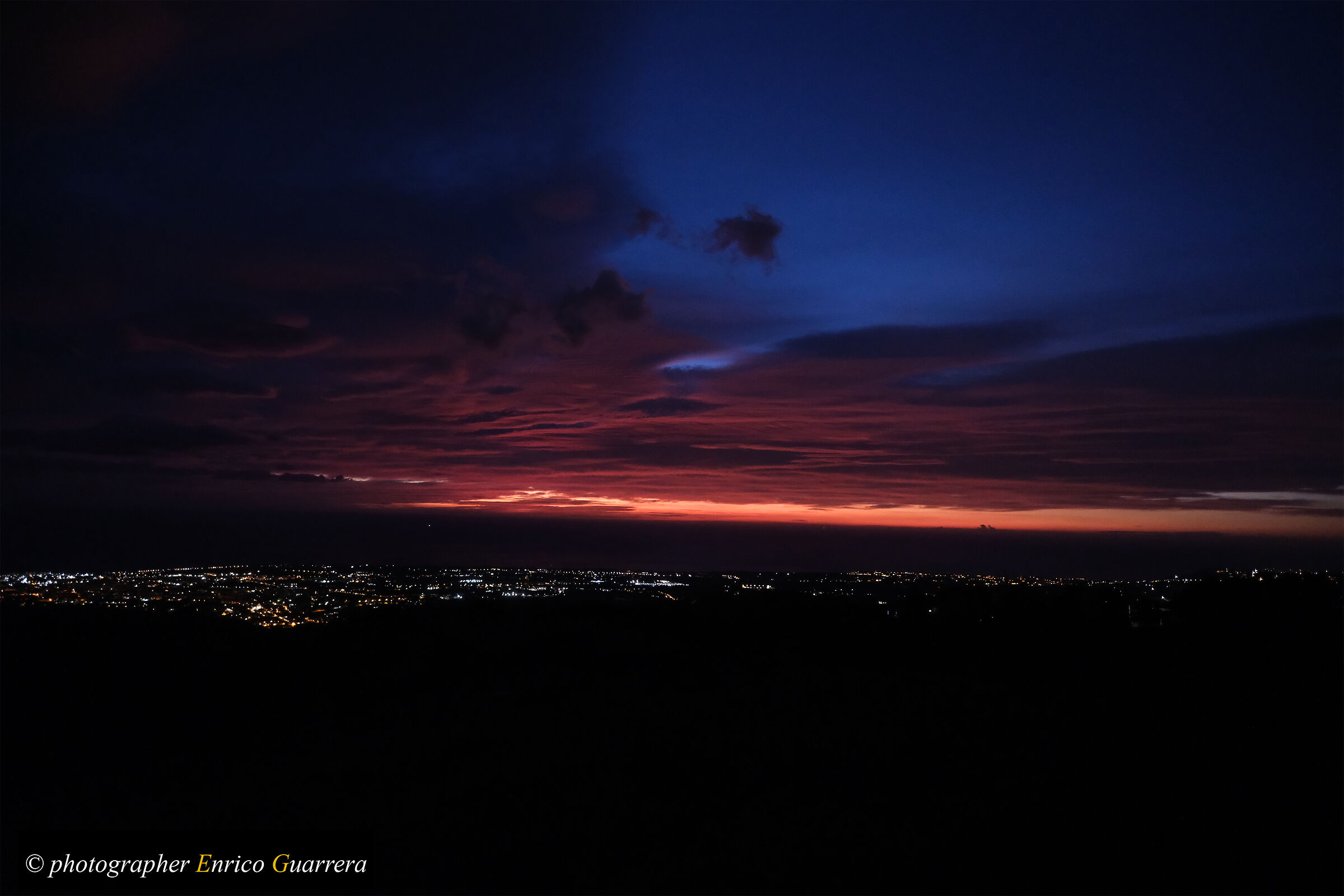 Light collides and merges with shadow