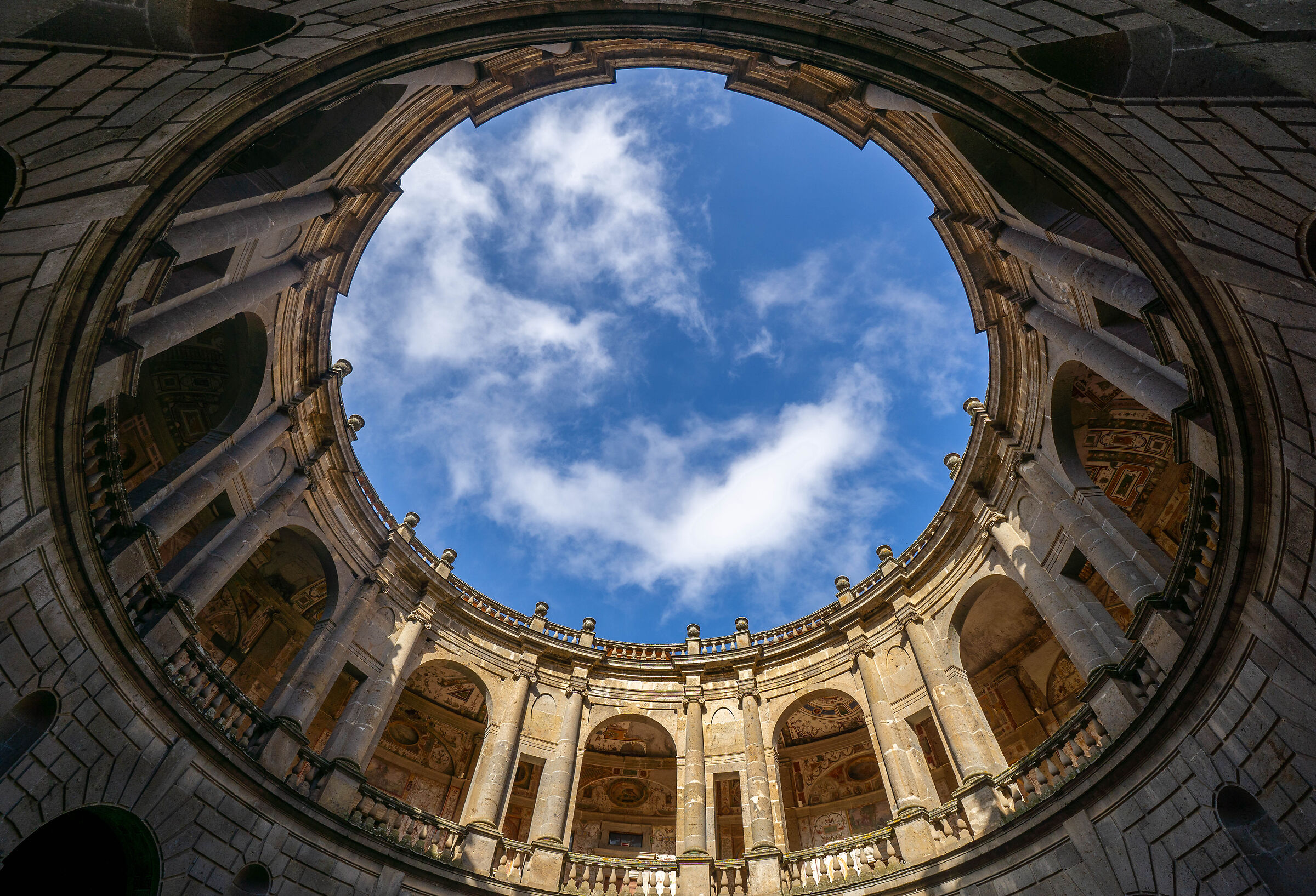 Palazzo Farnese a Caprarola 1