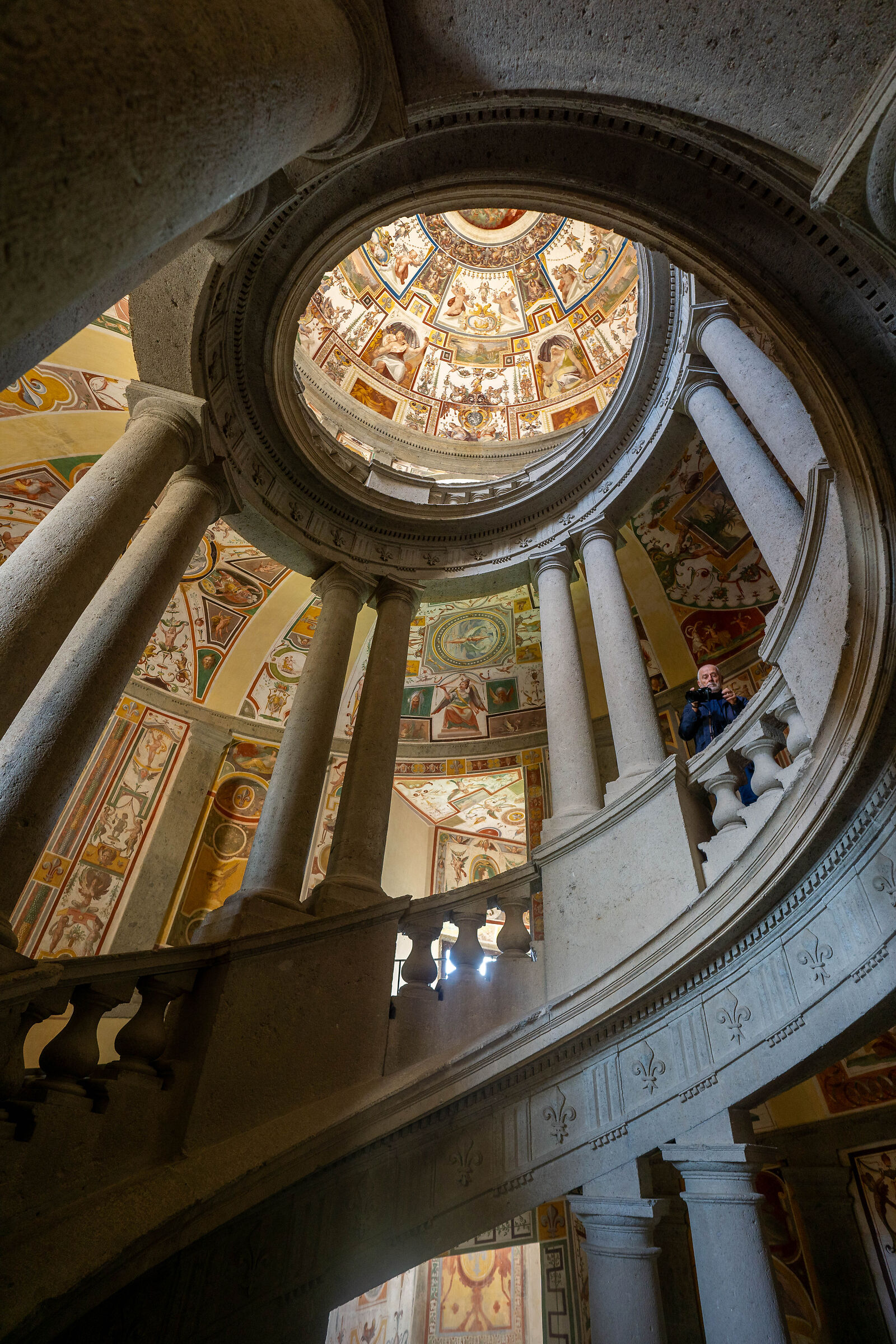 Palazzo Farnese a Caprarola 4