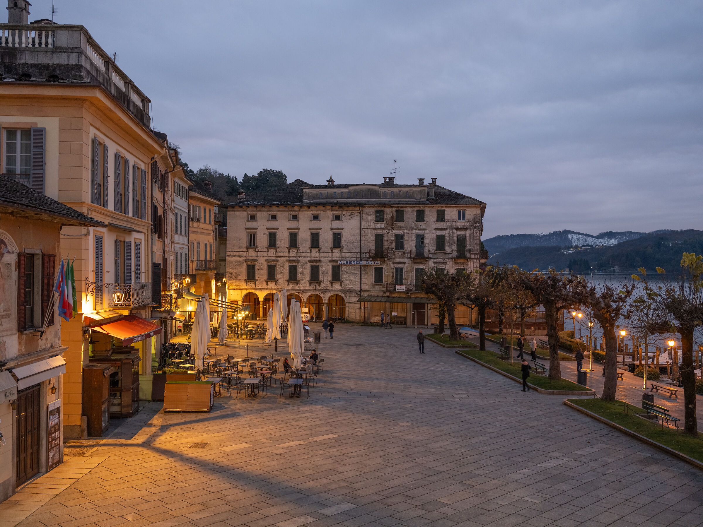 Orta, piazza Mario Motta