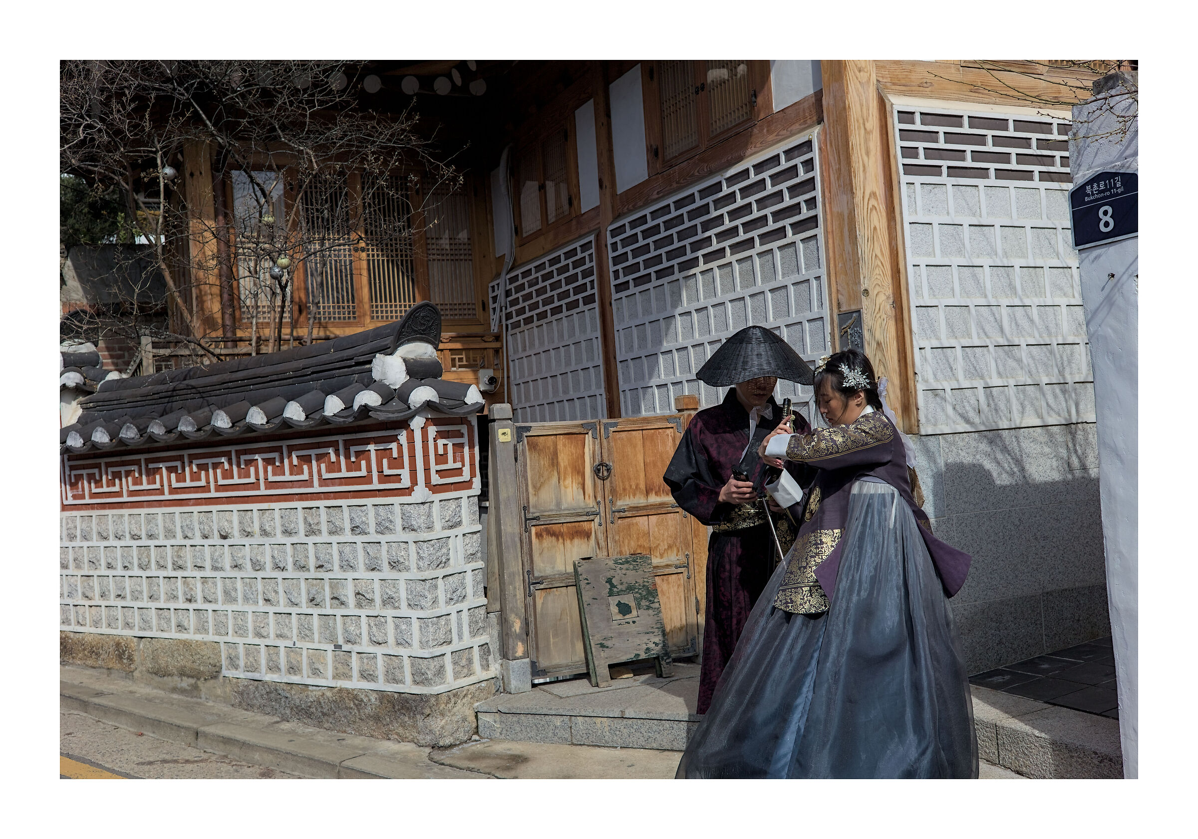 Typical clothes and typical houses of Seoul