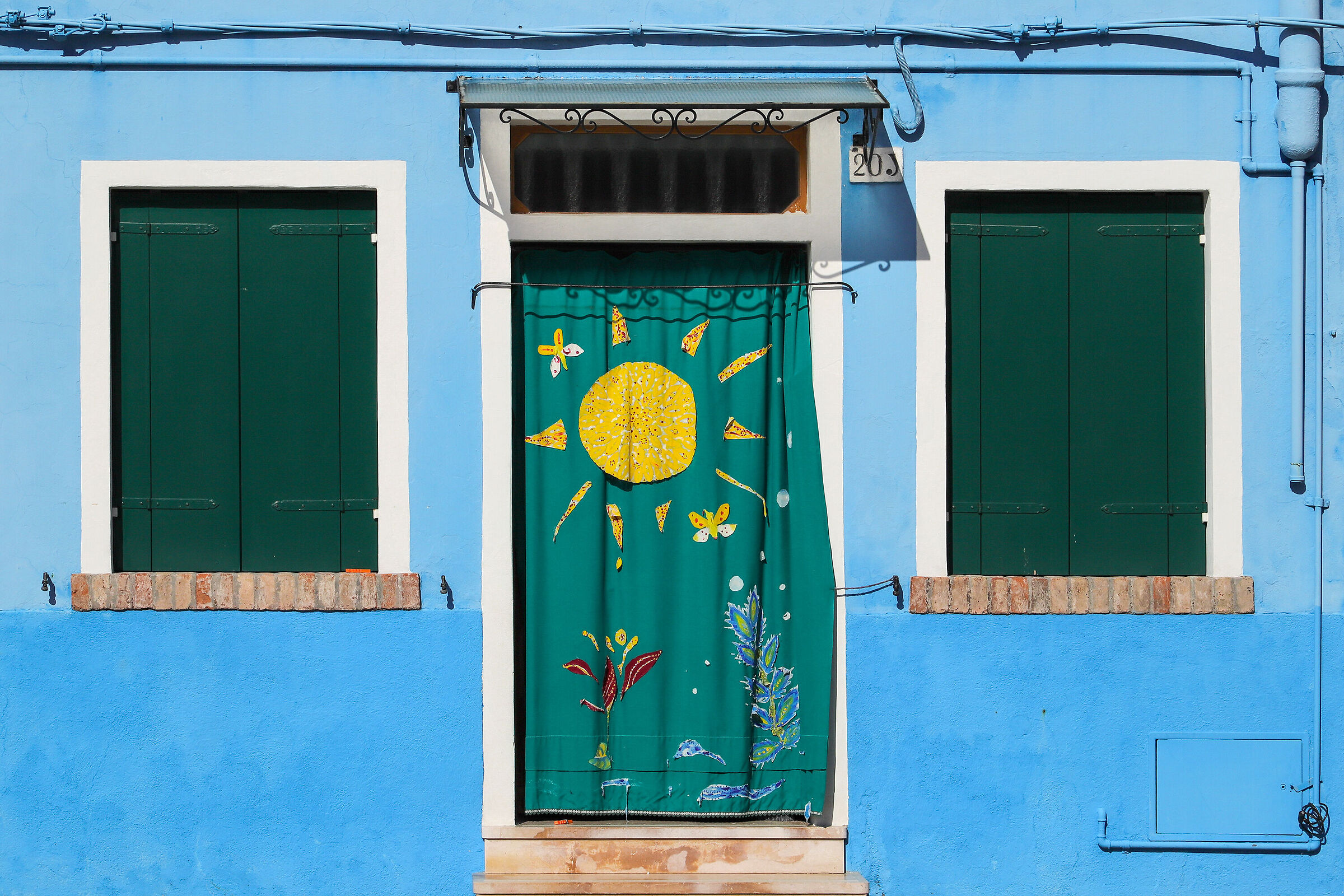 The sun always shines in Burano