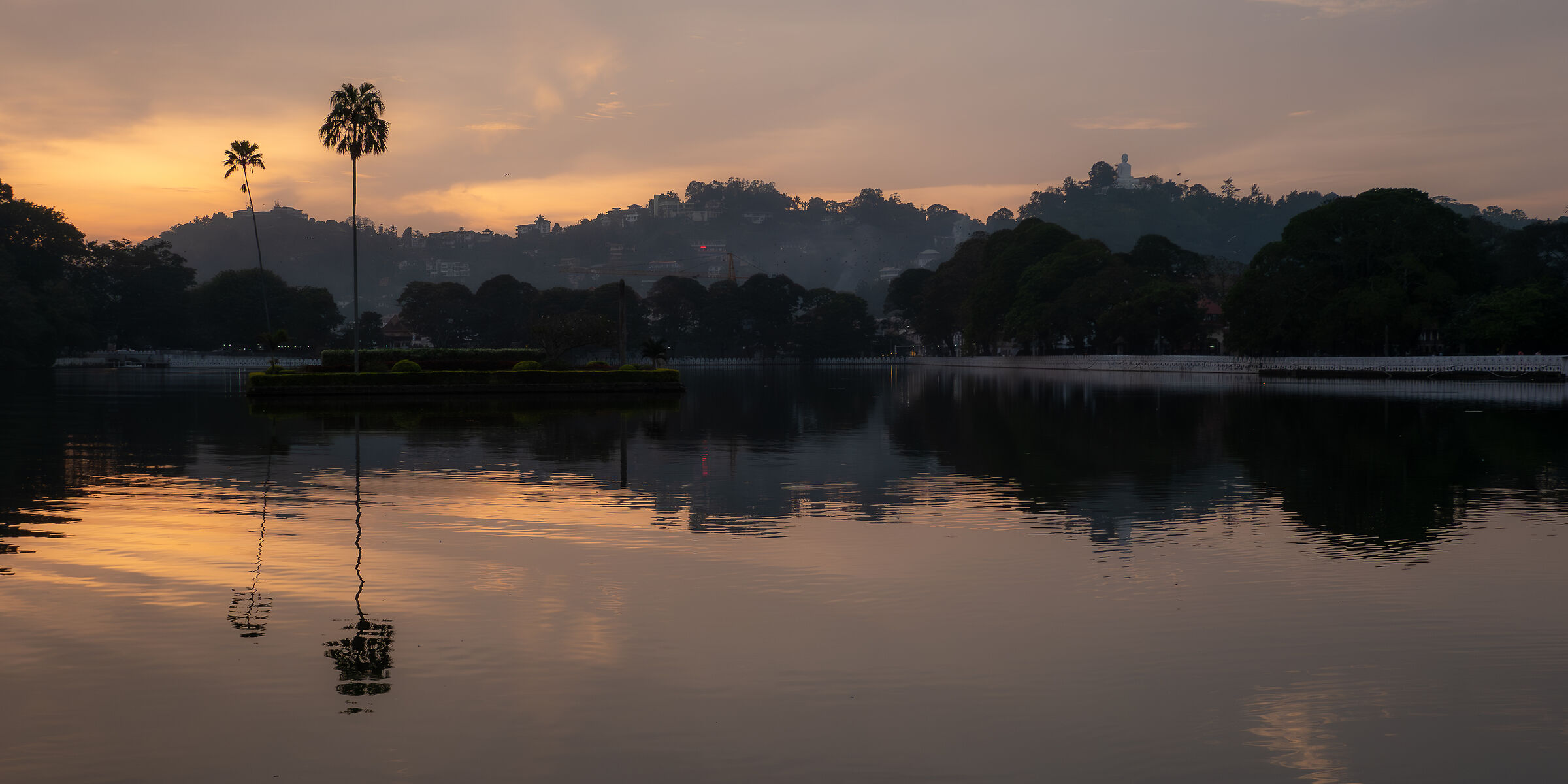L'unica cosa buona forse è la composizione