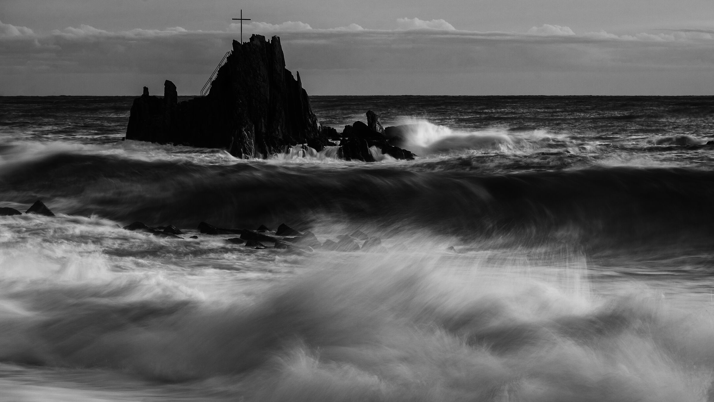 The waves in black and white