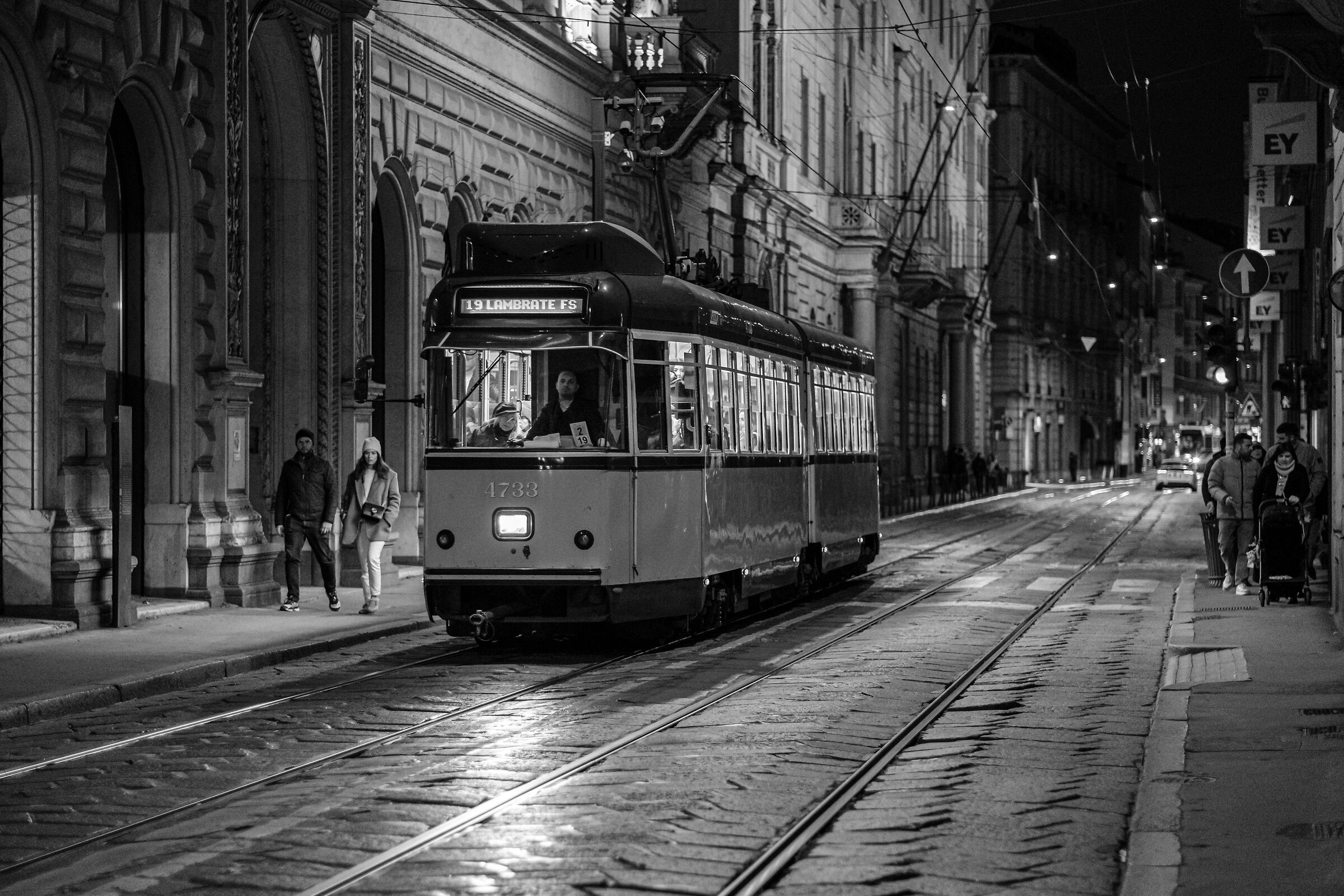 Tram - Milan (Black and white)
