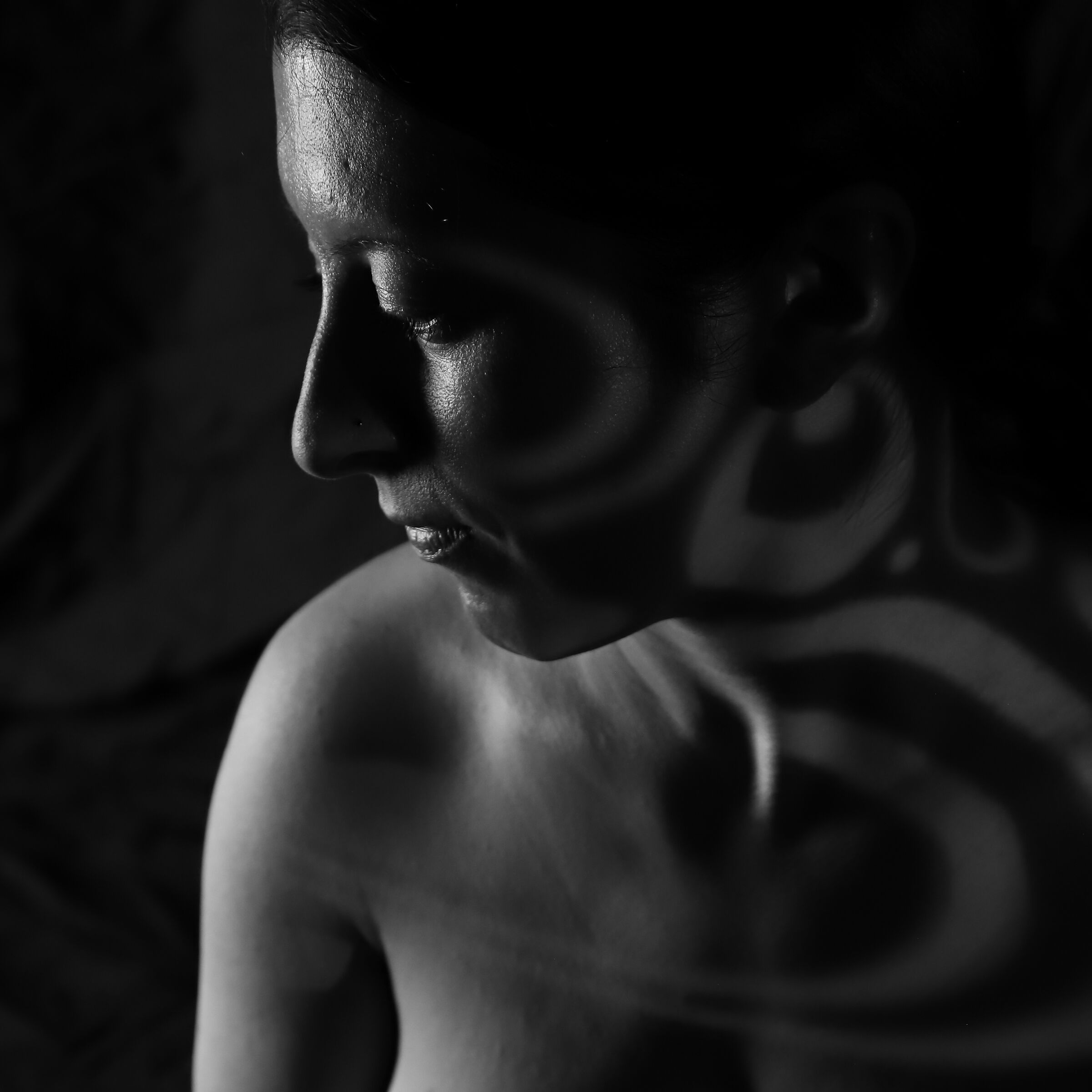 Plays of light and shadow