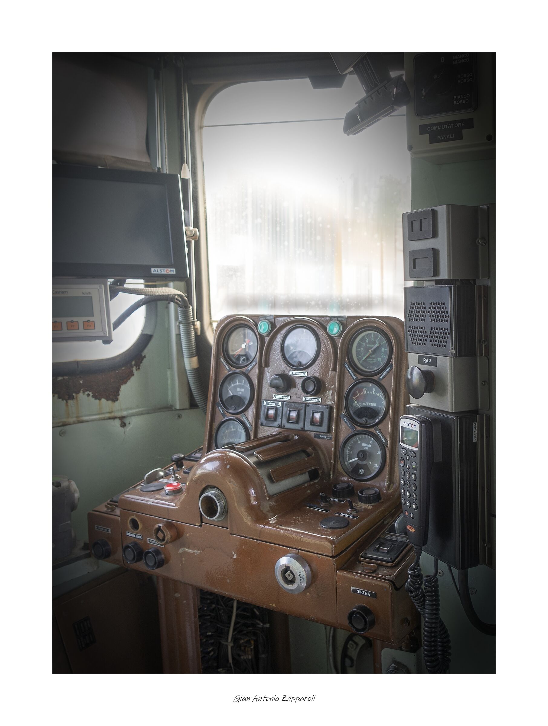 Steering bench Lightweight oil-powered railcar ALn 668
