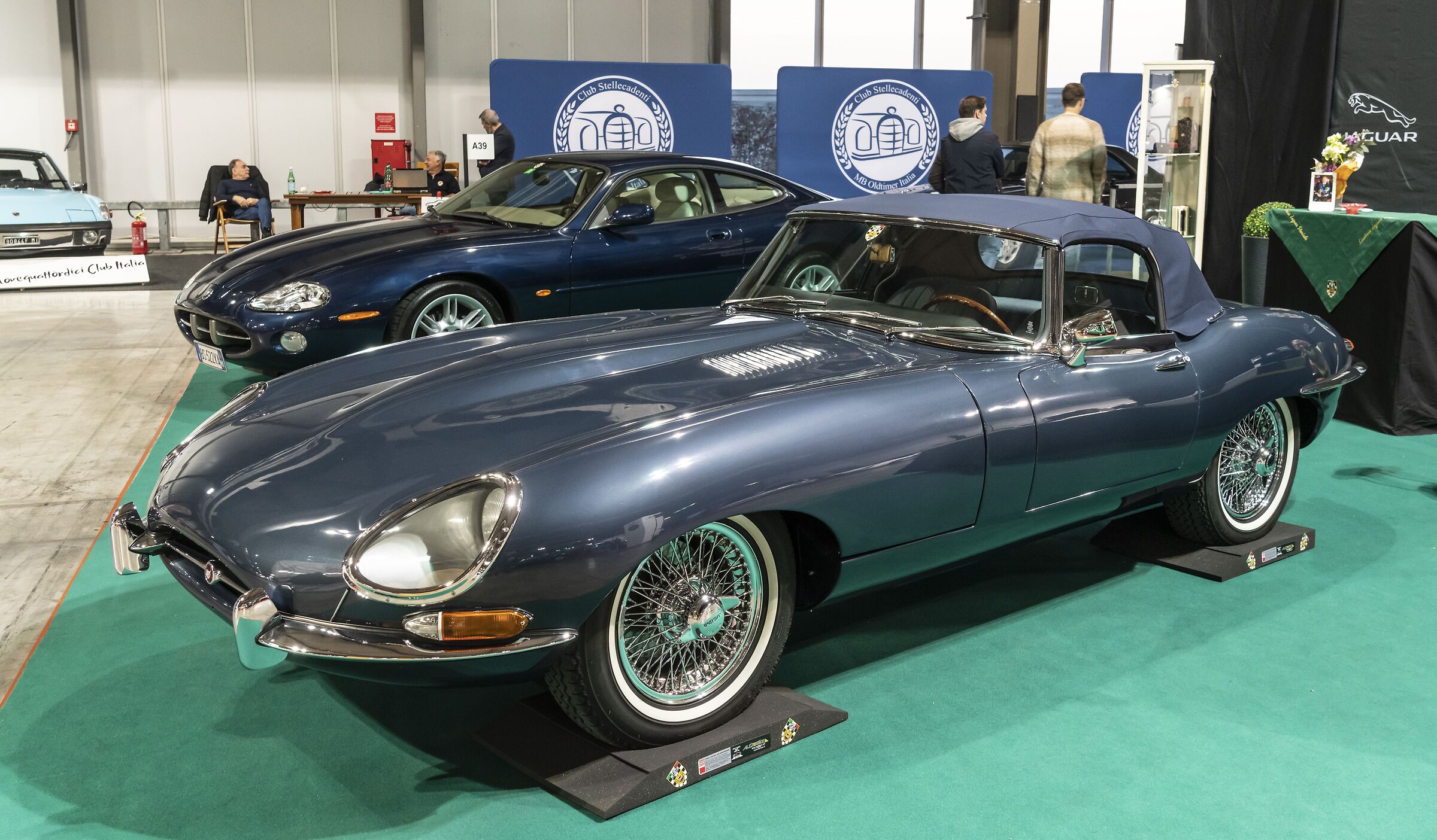 Jaguar E-Type 4.2 Roadster OTS Series 1.25 (1964-1967)