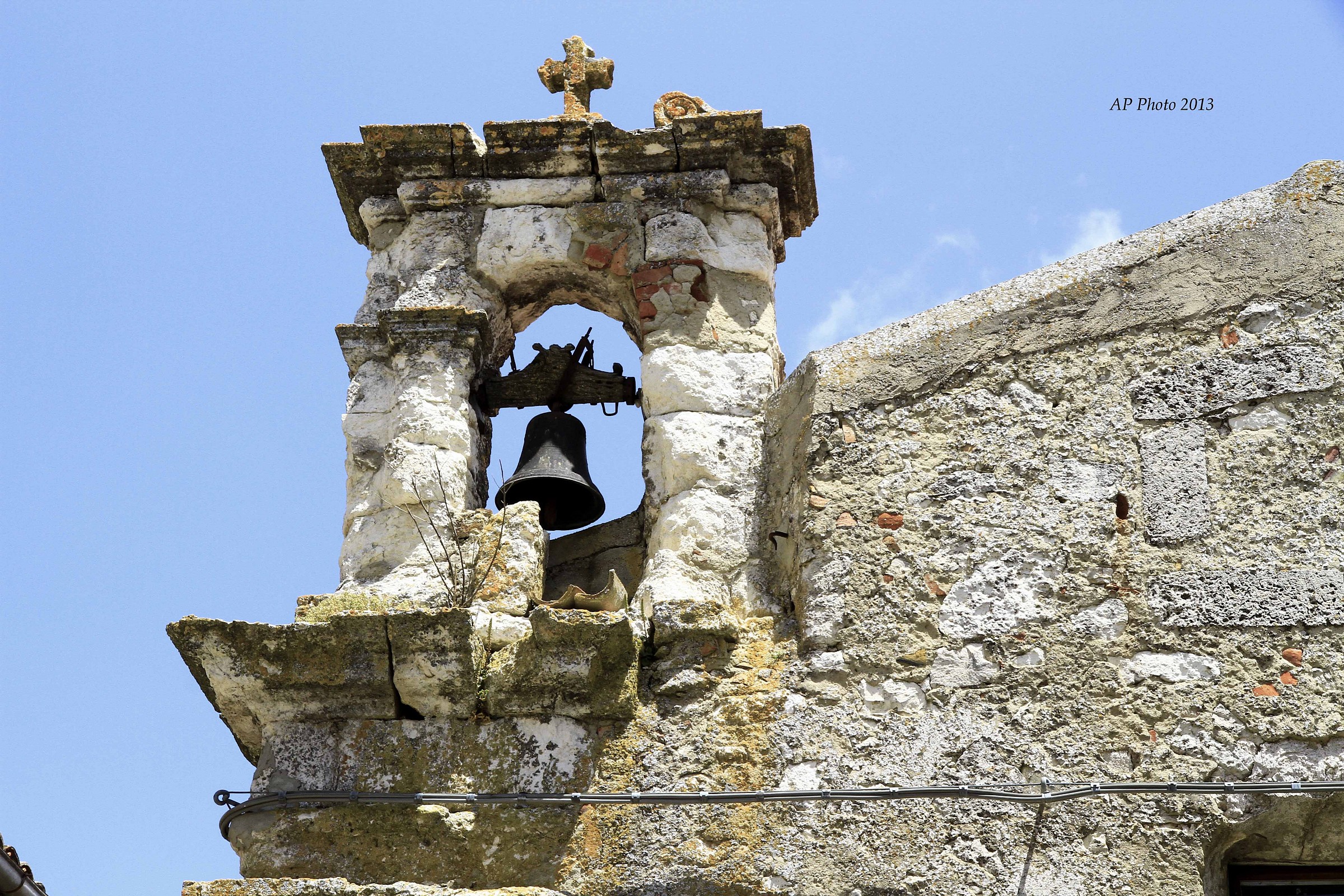 Petralia - capmana particular of a small ch