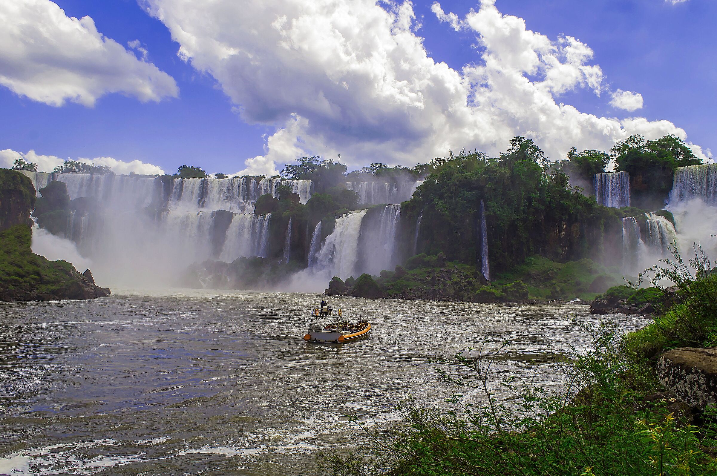 GREETINGS FROM IGUAZU