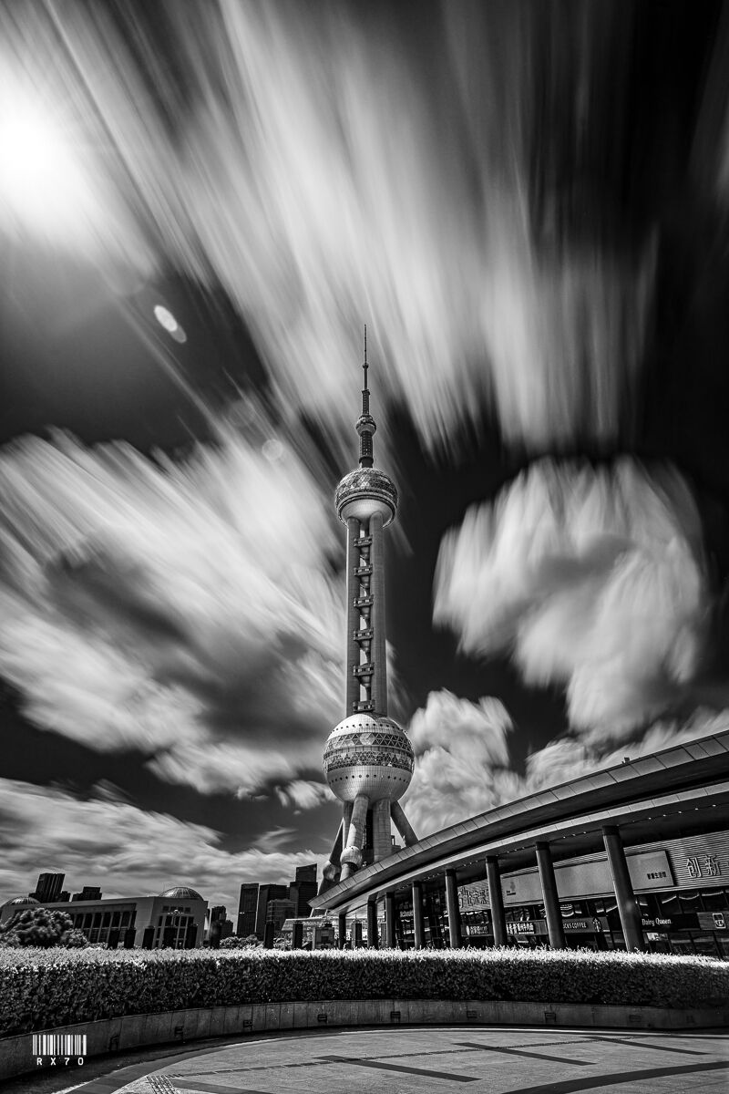 La Torre della Perla Orientale, Shanghai, Cina