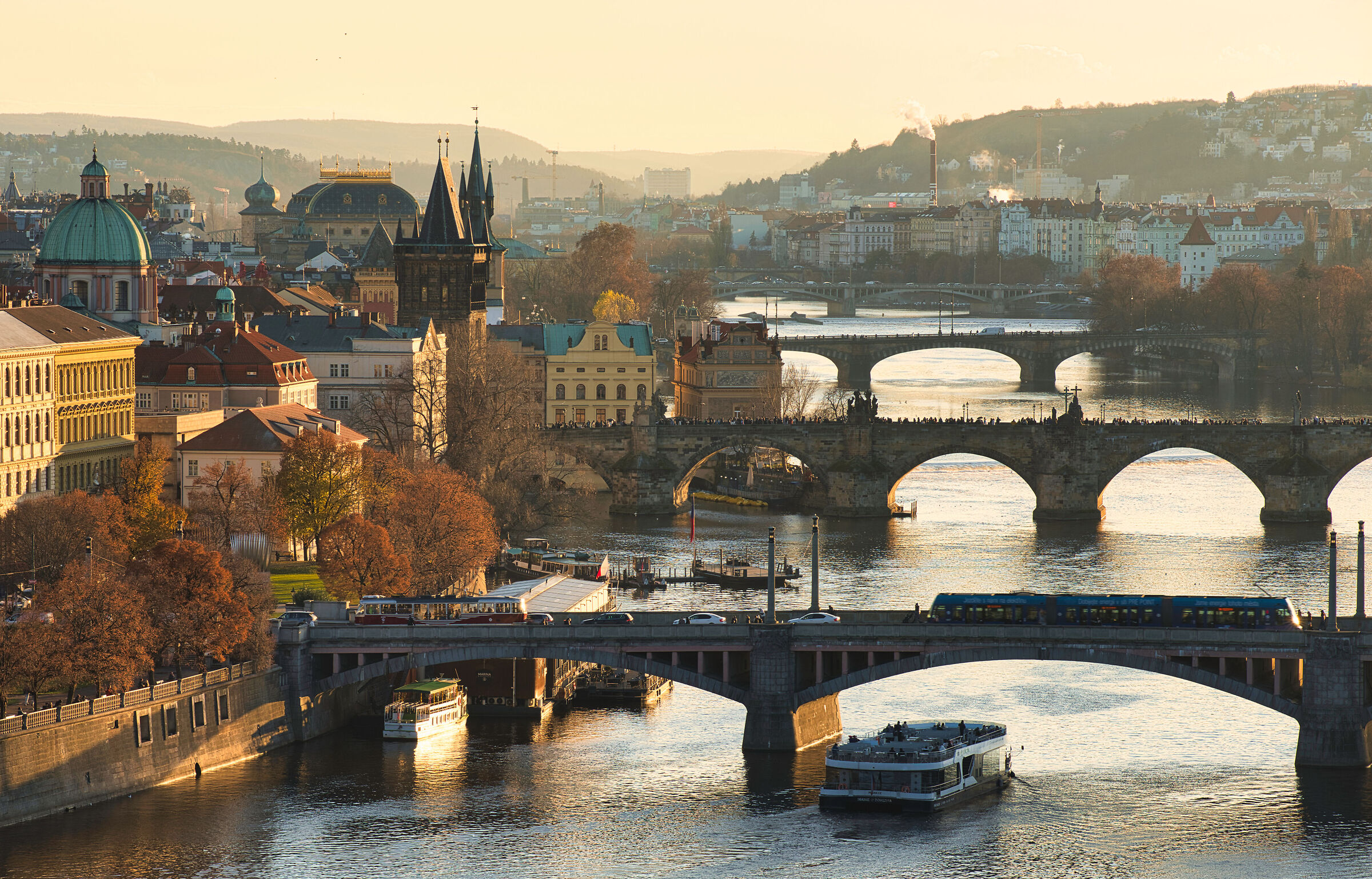 Praga da Vyhlídka na Letné al tramonto
