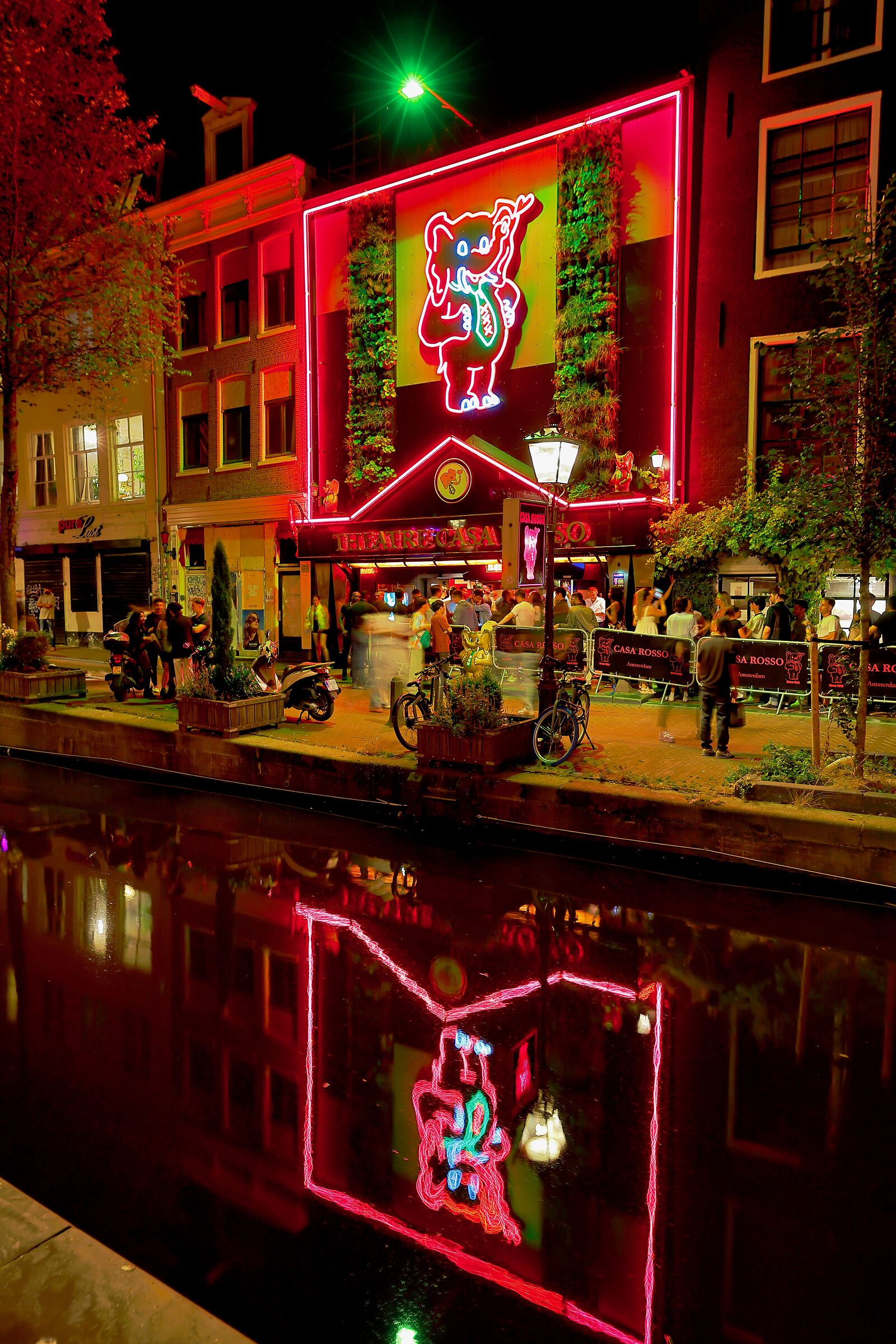 Theatre Casa Rosso - Amsterdam