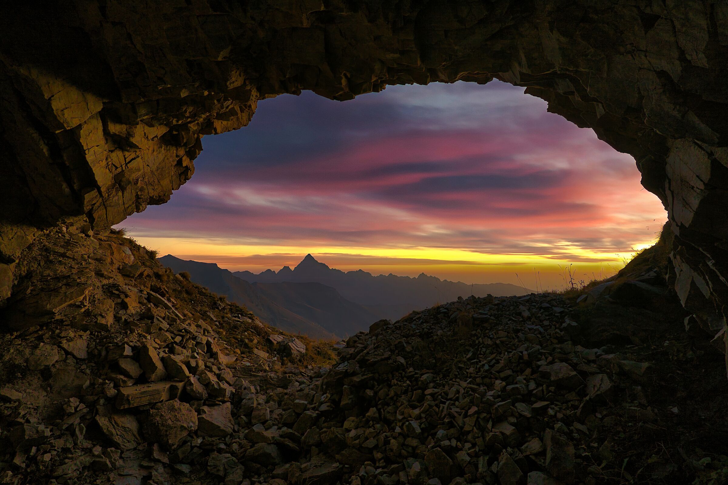La caverna del monte Pence