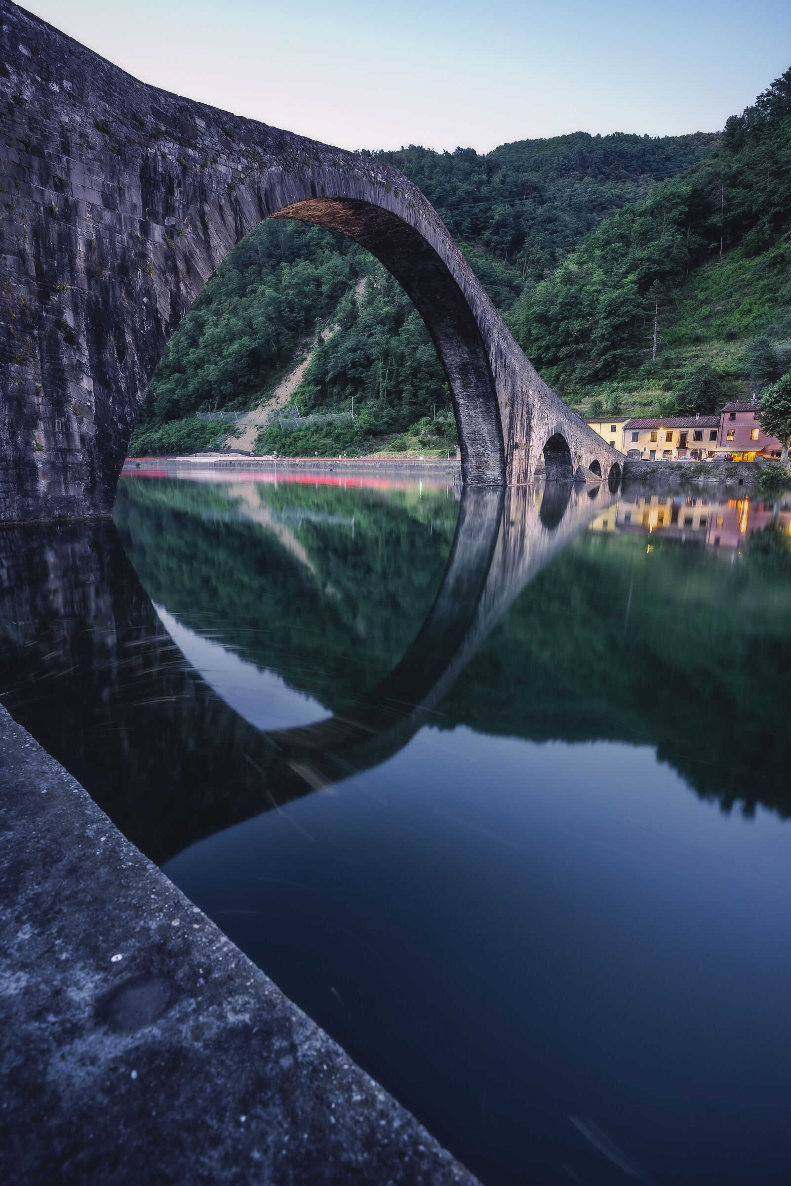 The Devil's Bridge - mirror games
