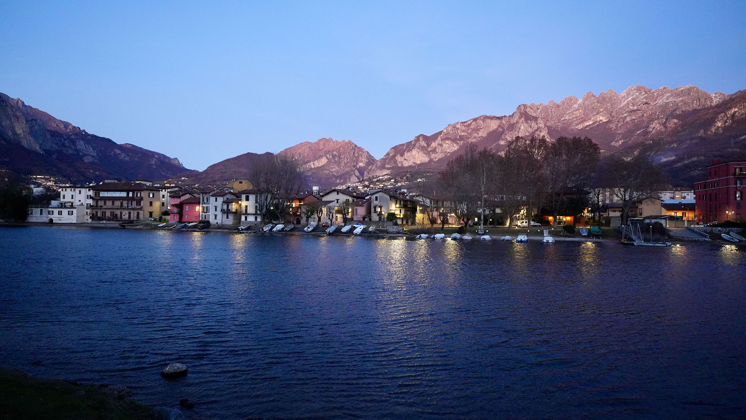 Pescarenico in a winter sunset 3
