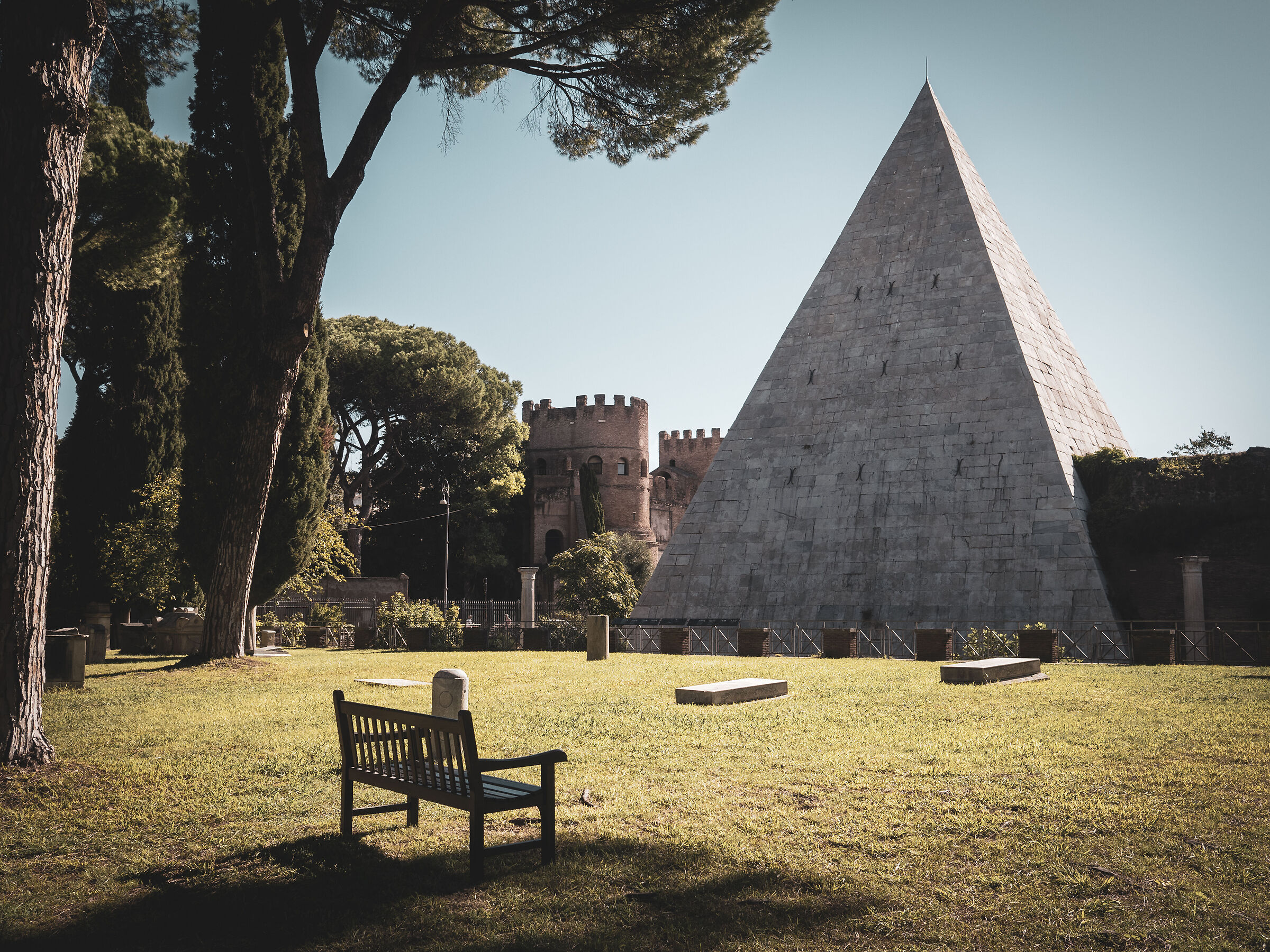 La panchina del cimitero acattolico