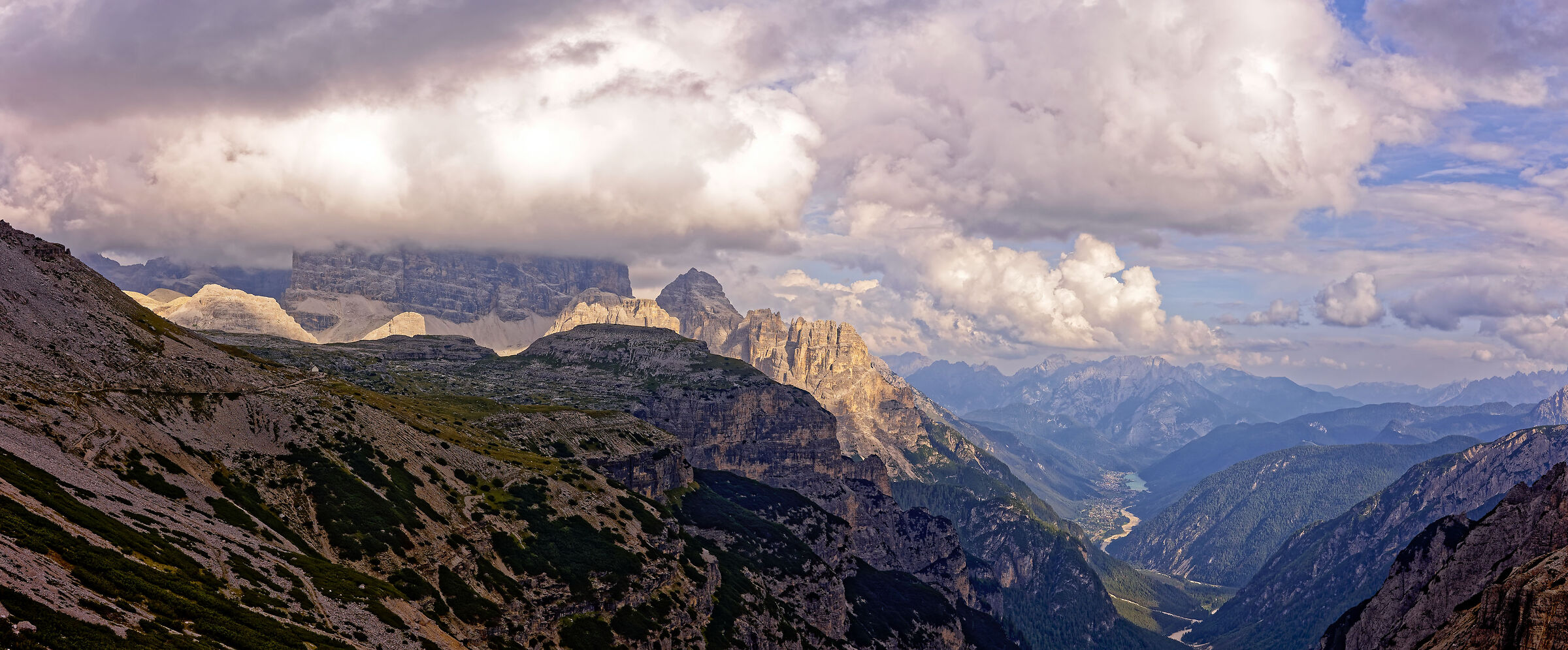 Dal rifugio Lavaredo verso il Cadore