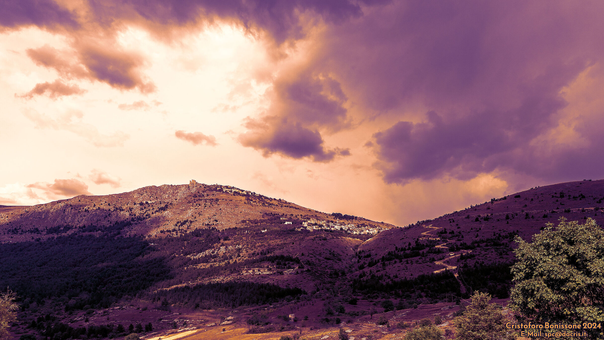 Rocca Calascio Paese