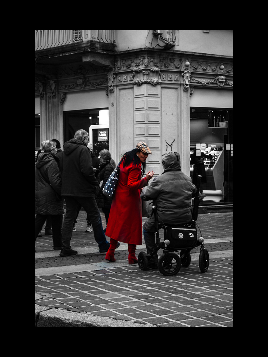 Helping red