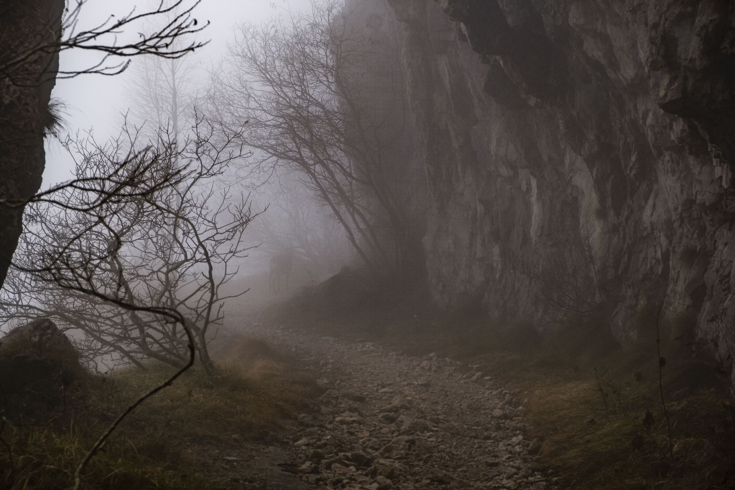 Monte Grappa nella nebbia delle nuvole