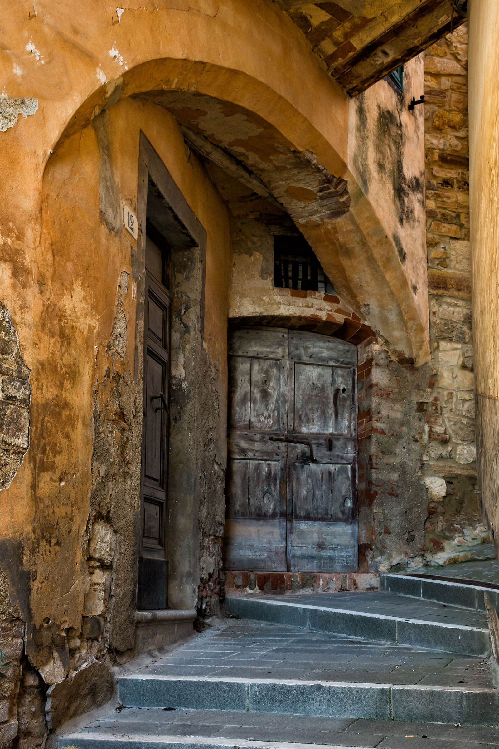 Le porte di Monteverdi Marittimo