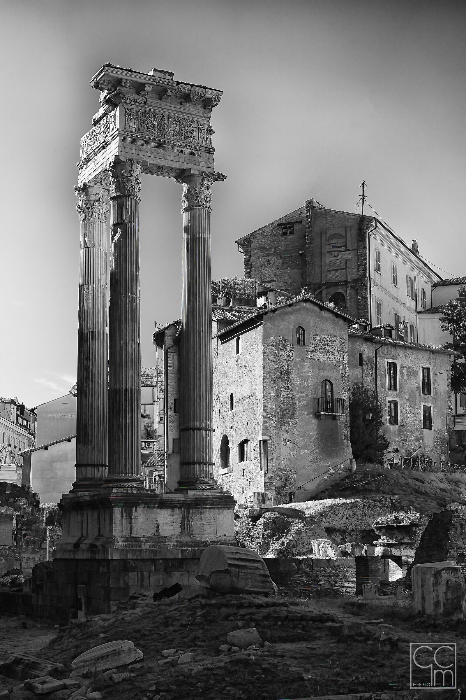 Non fuit in solo Roma peracta die.