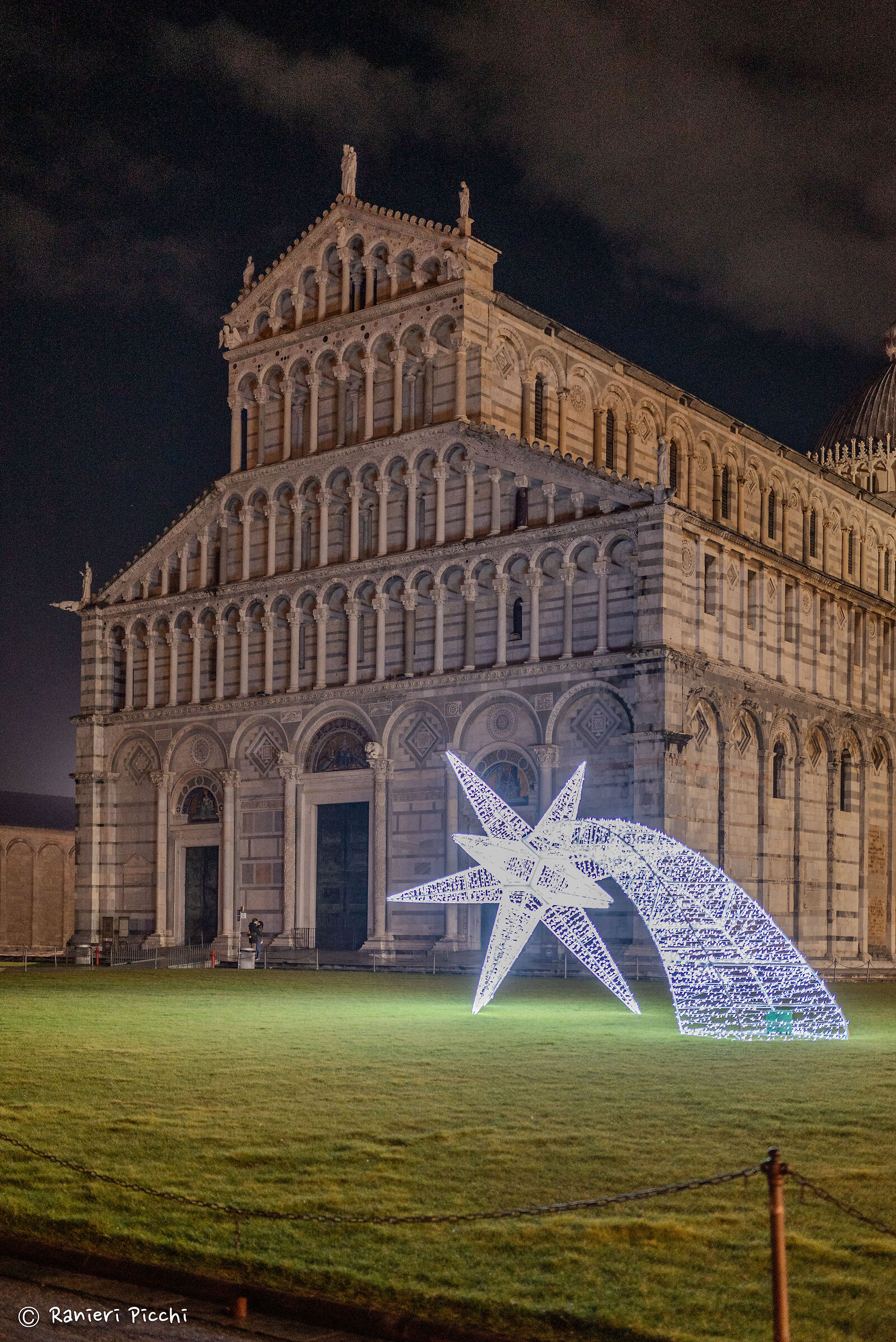 the comet has arrived in Pisa