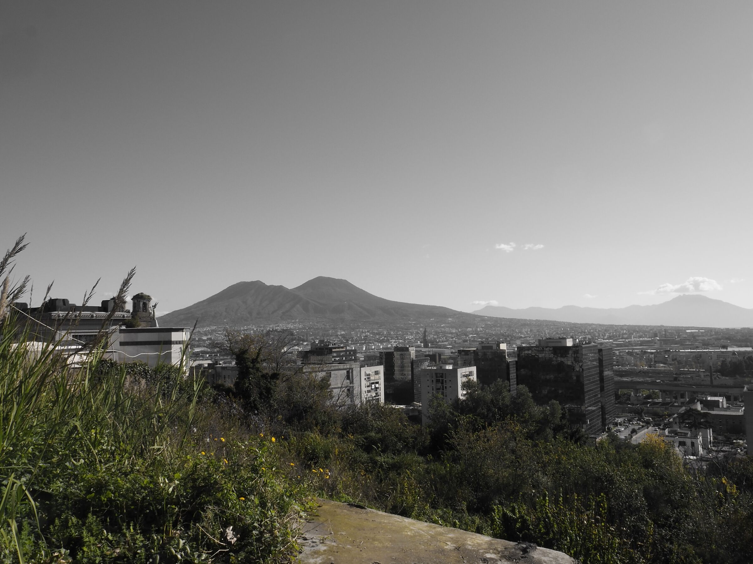 Vesuvius from Via Nuova del Campo (with effects)