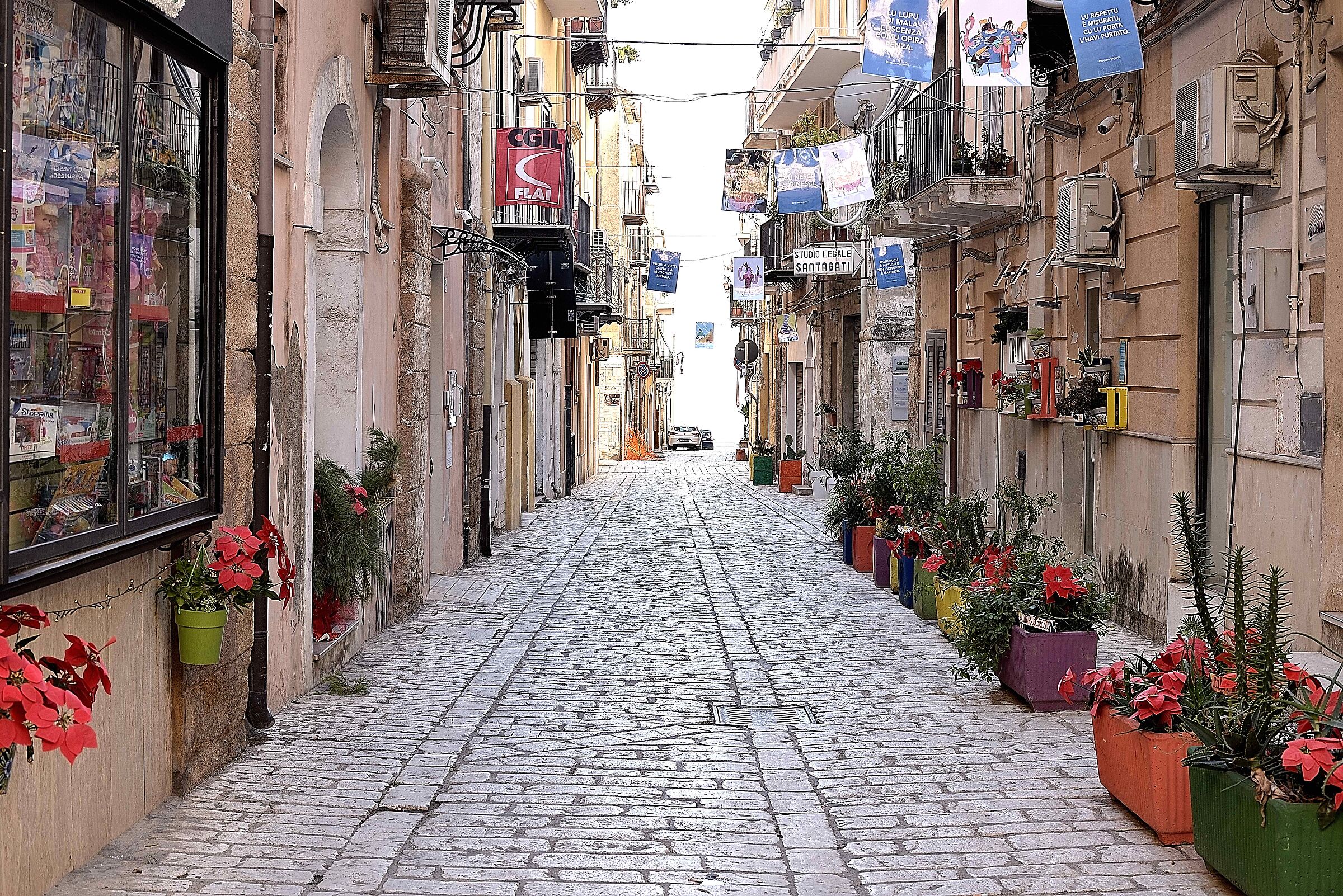 ALLEY