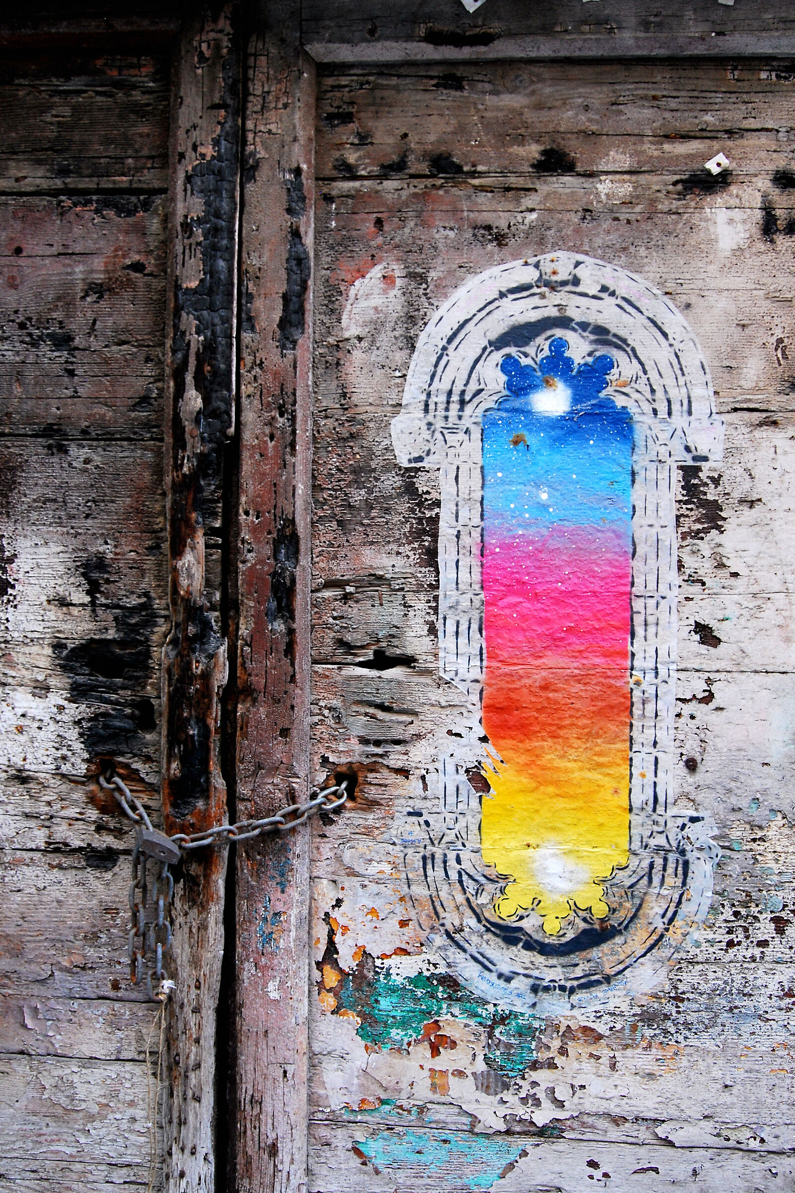 Arcobaleno in un mondo in catene