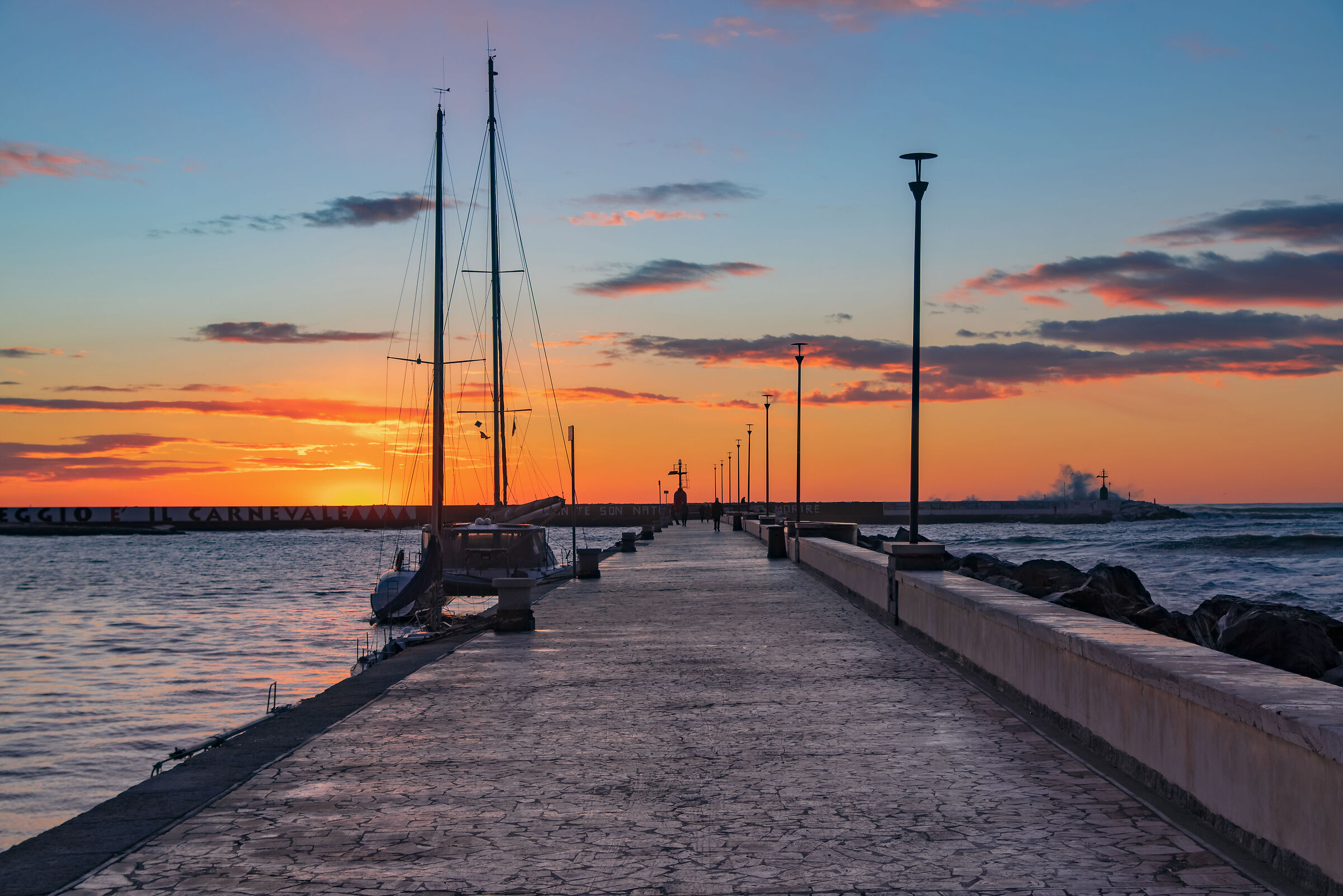 viareggio - Il molo che non finisce mai