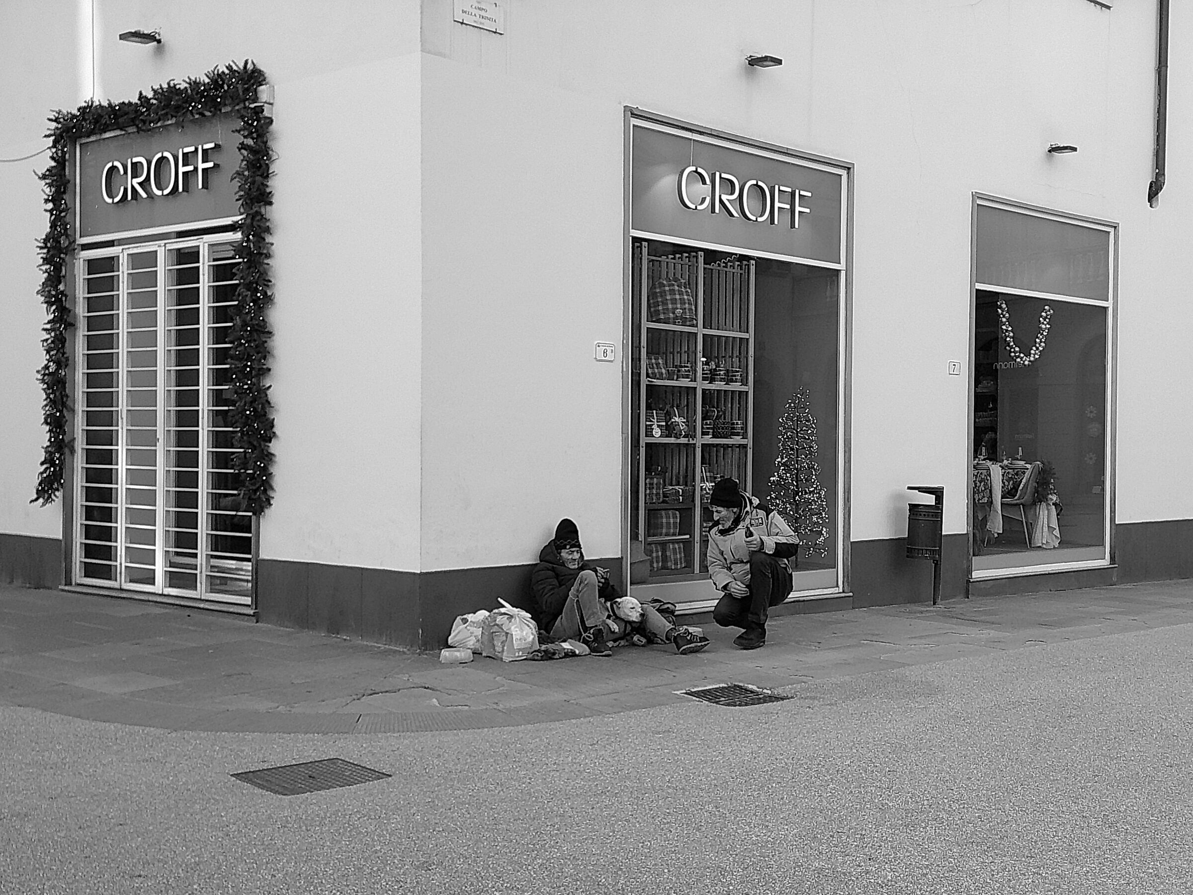A chat around the corner