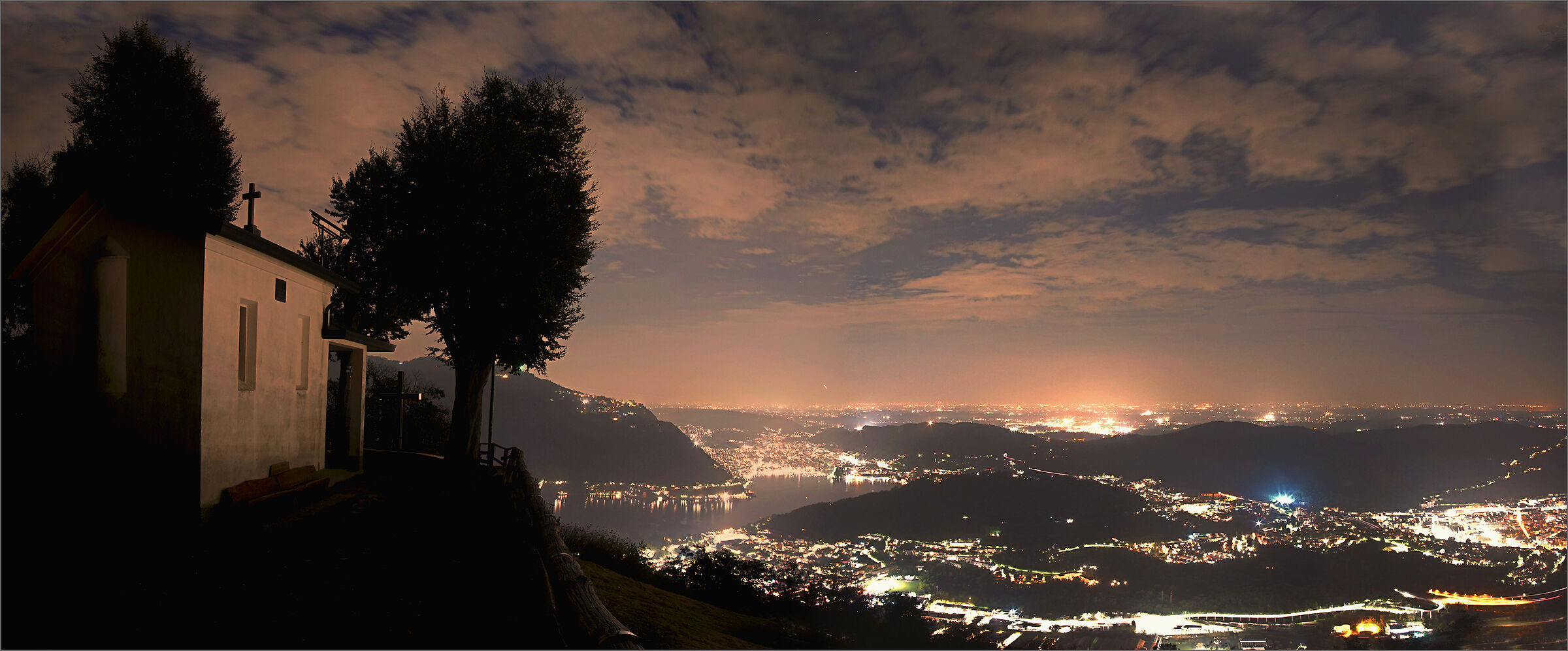 vista dalla Croce dell'Uomo 790m slm (Monti Lariani)