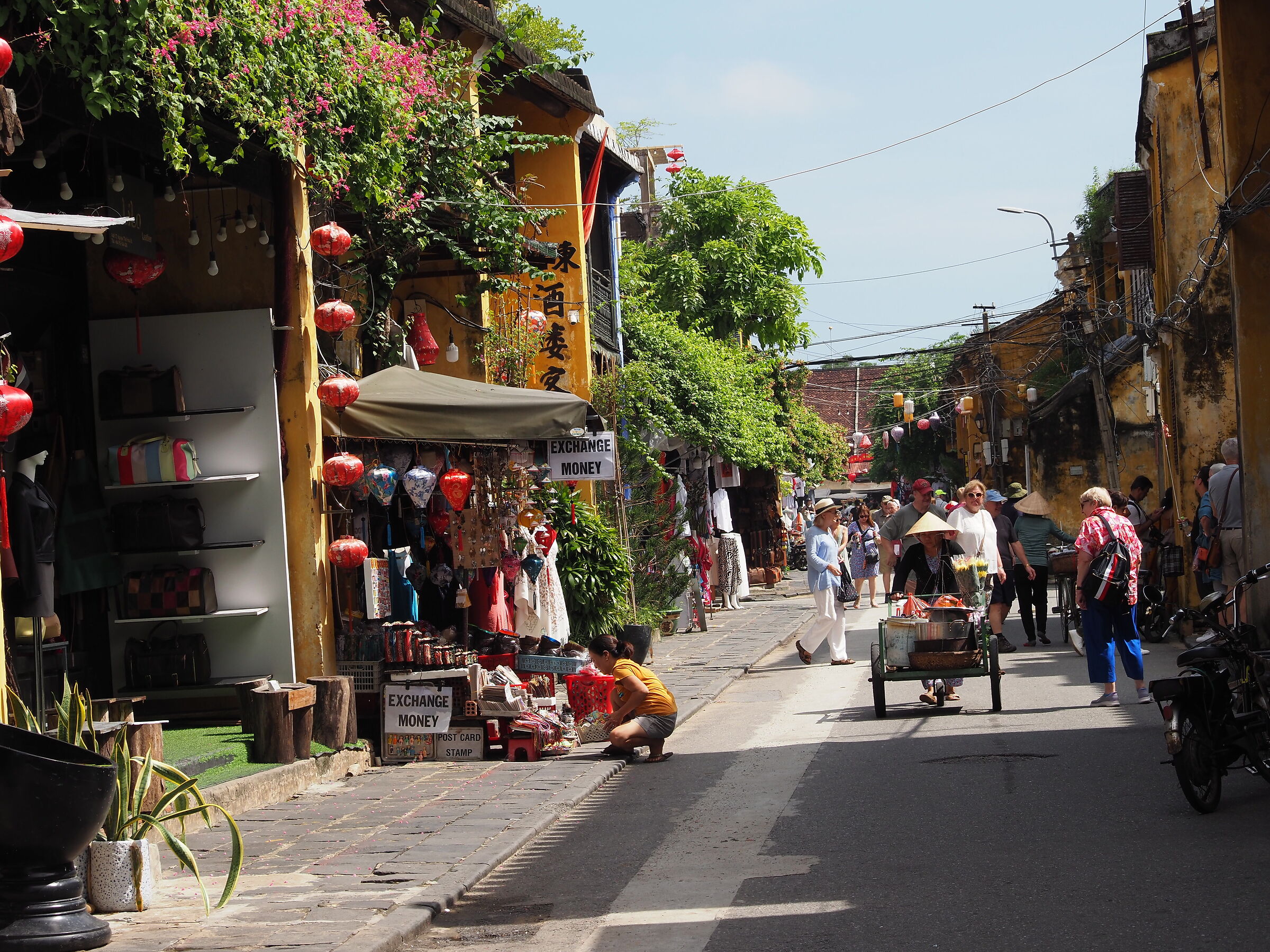 HOI-AN