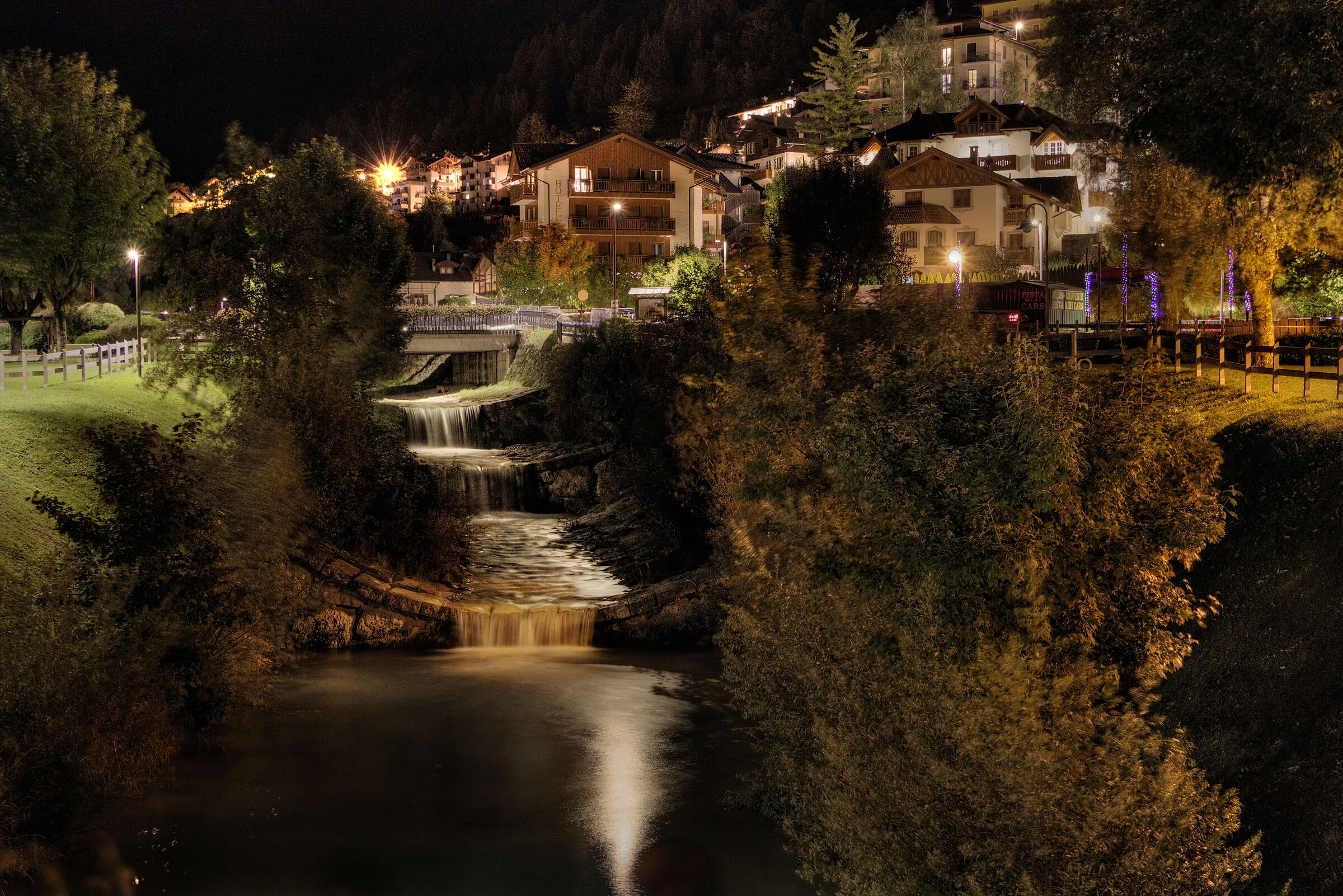 Molveno by night