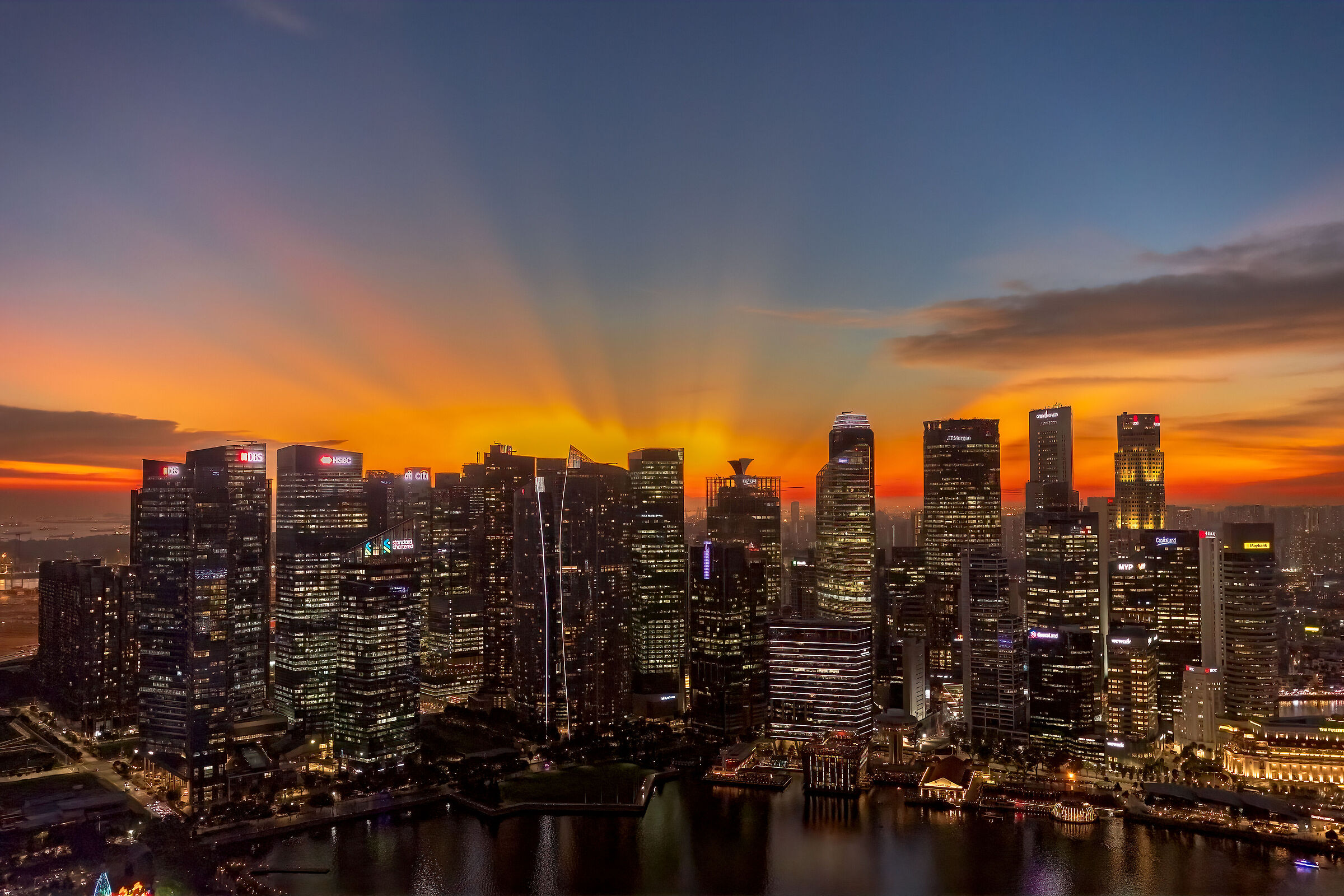 Sunset view from Marina Bay Sands sky-bar