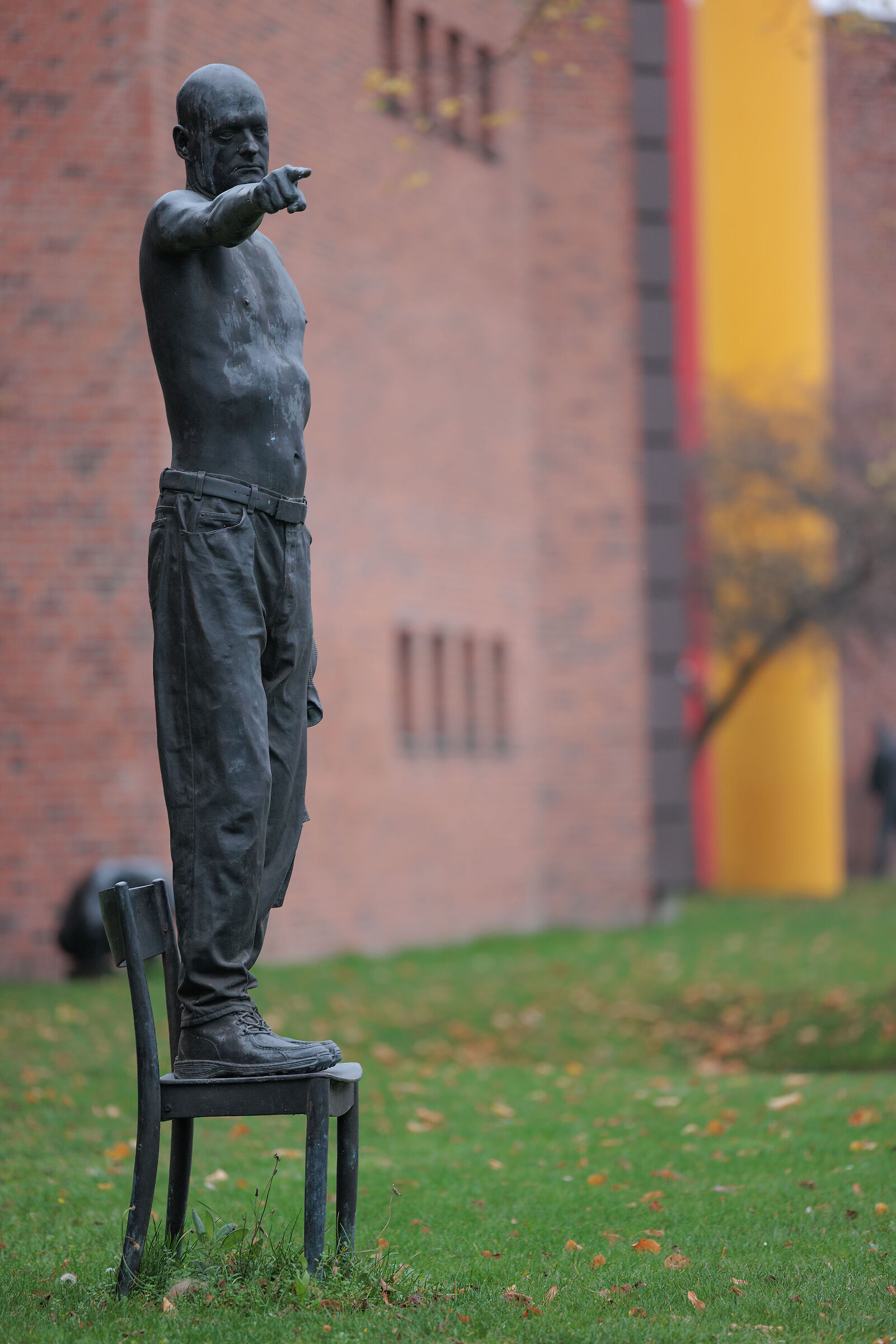 The Pointer (2)