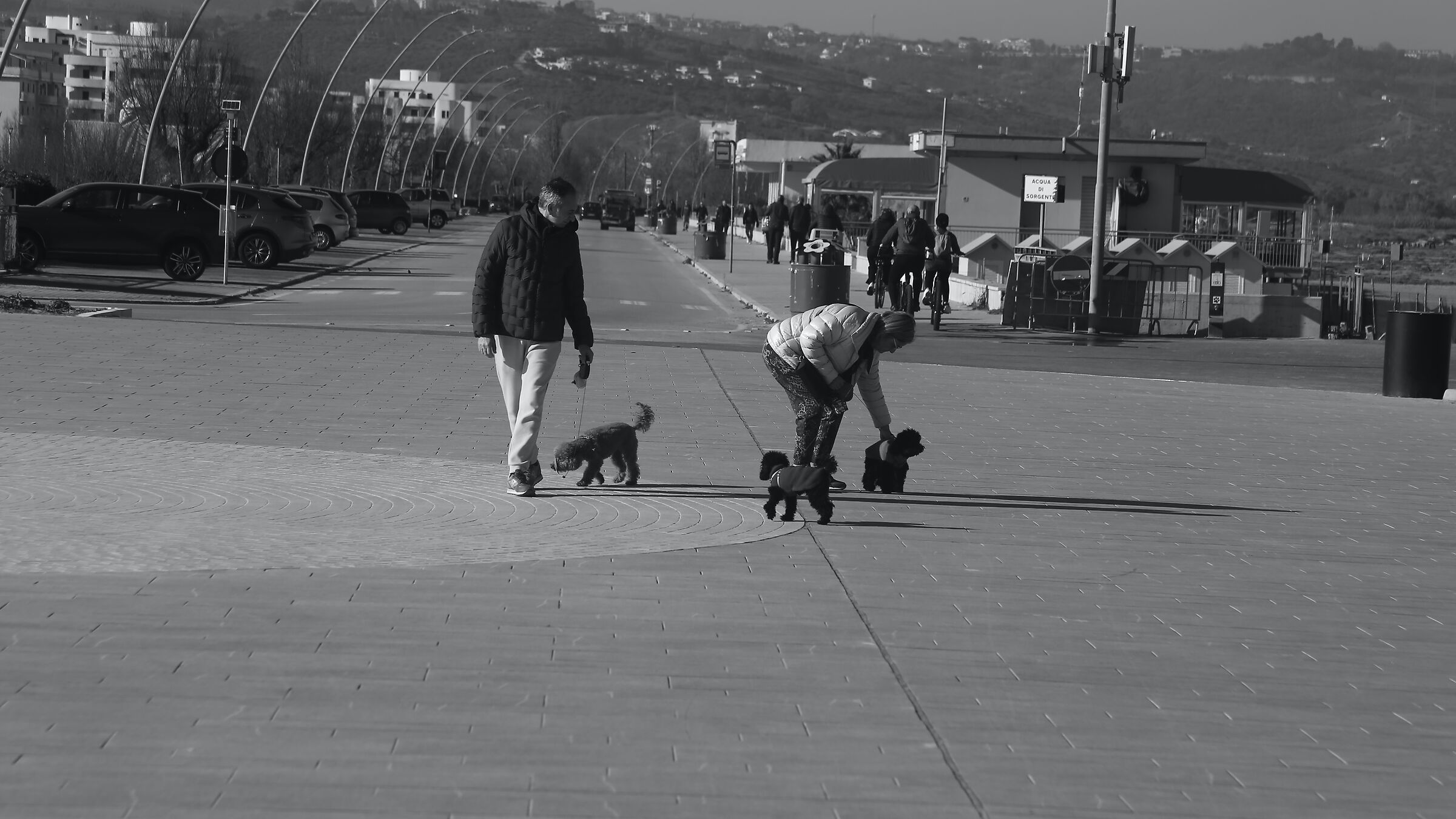Tre e due.