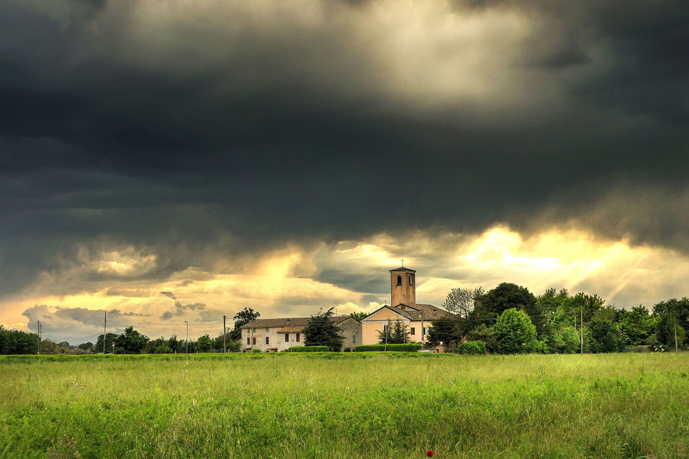 Clouds and rain in the "lowlands"