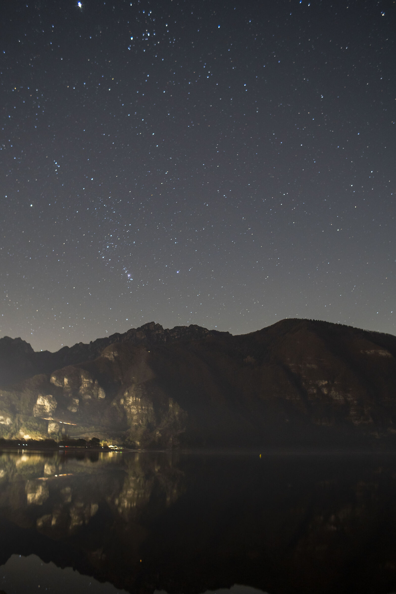 Starry Lake Didro with Baitoni Castle
