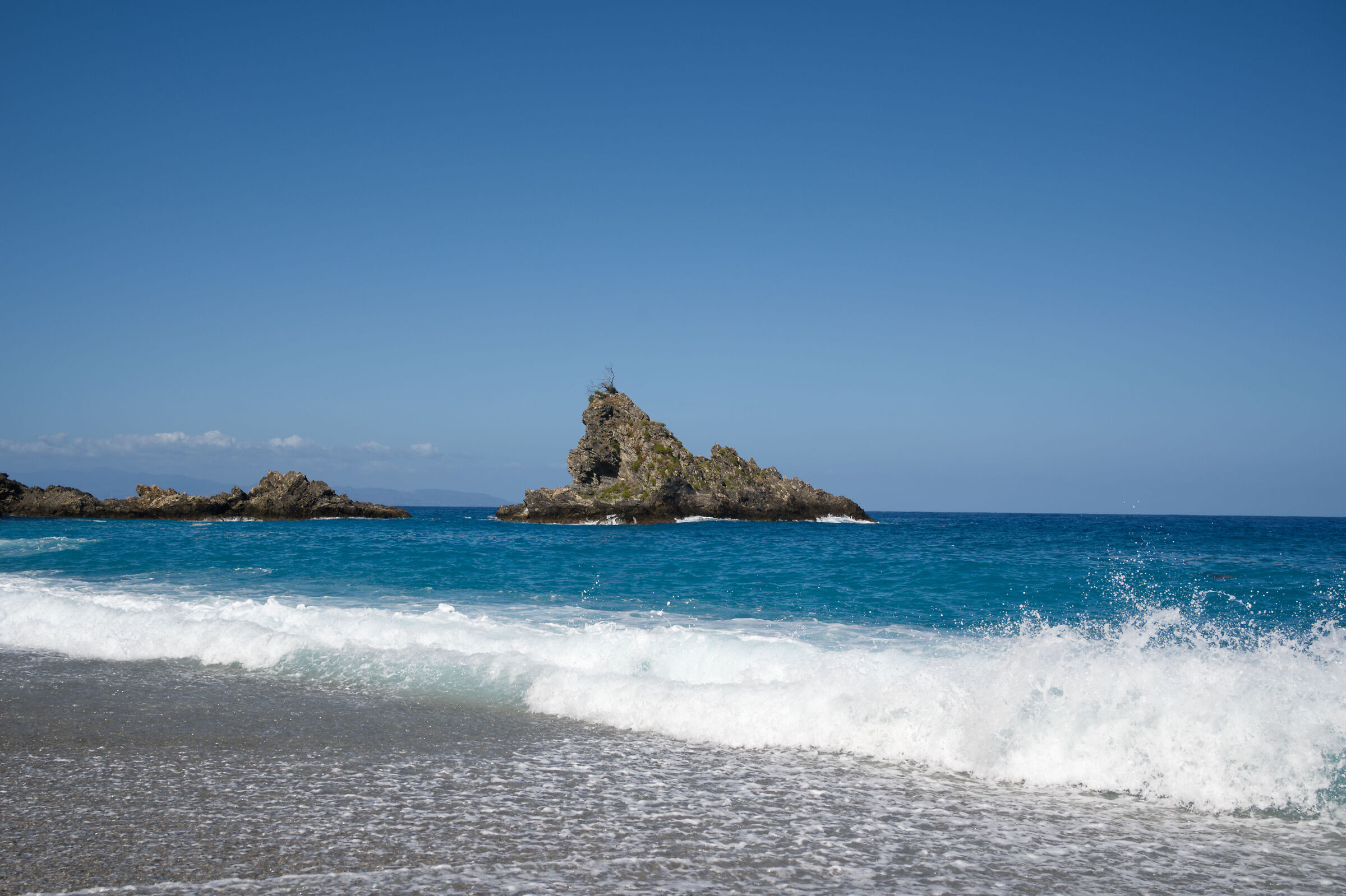 The rock with the olive tree