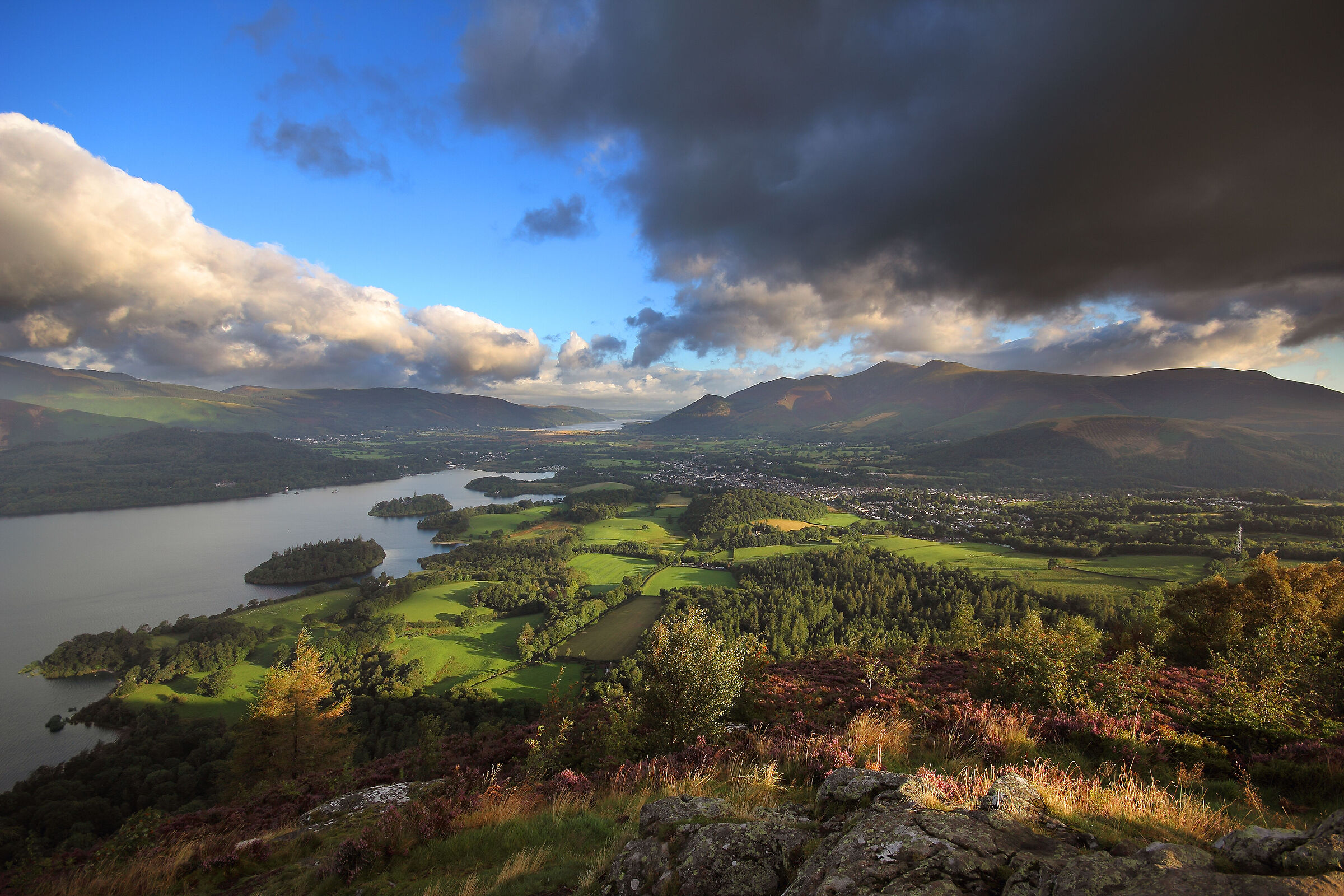 me, the wind and the sunrise at Walla Crag