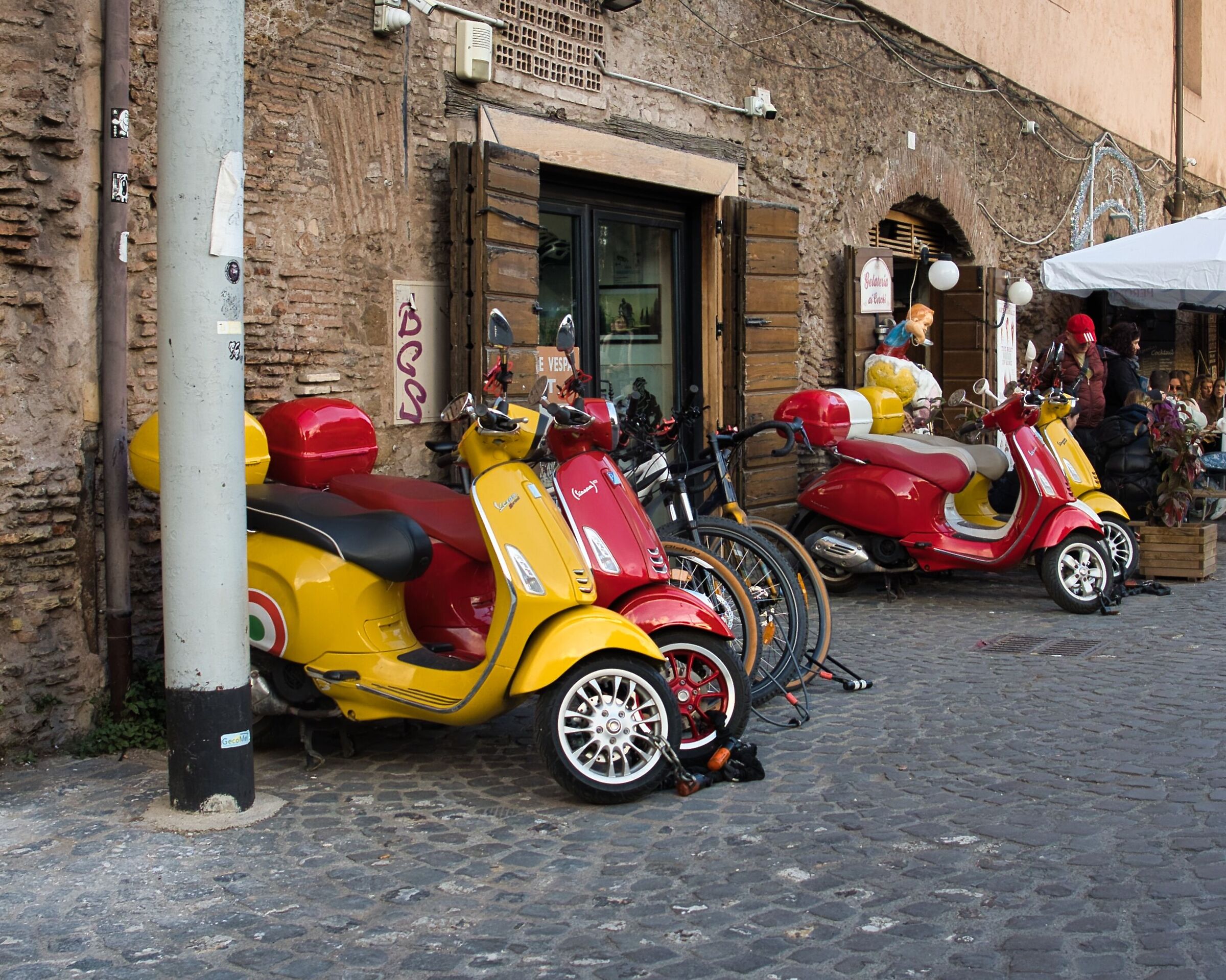 The timeless charm of the Vespa