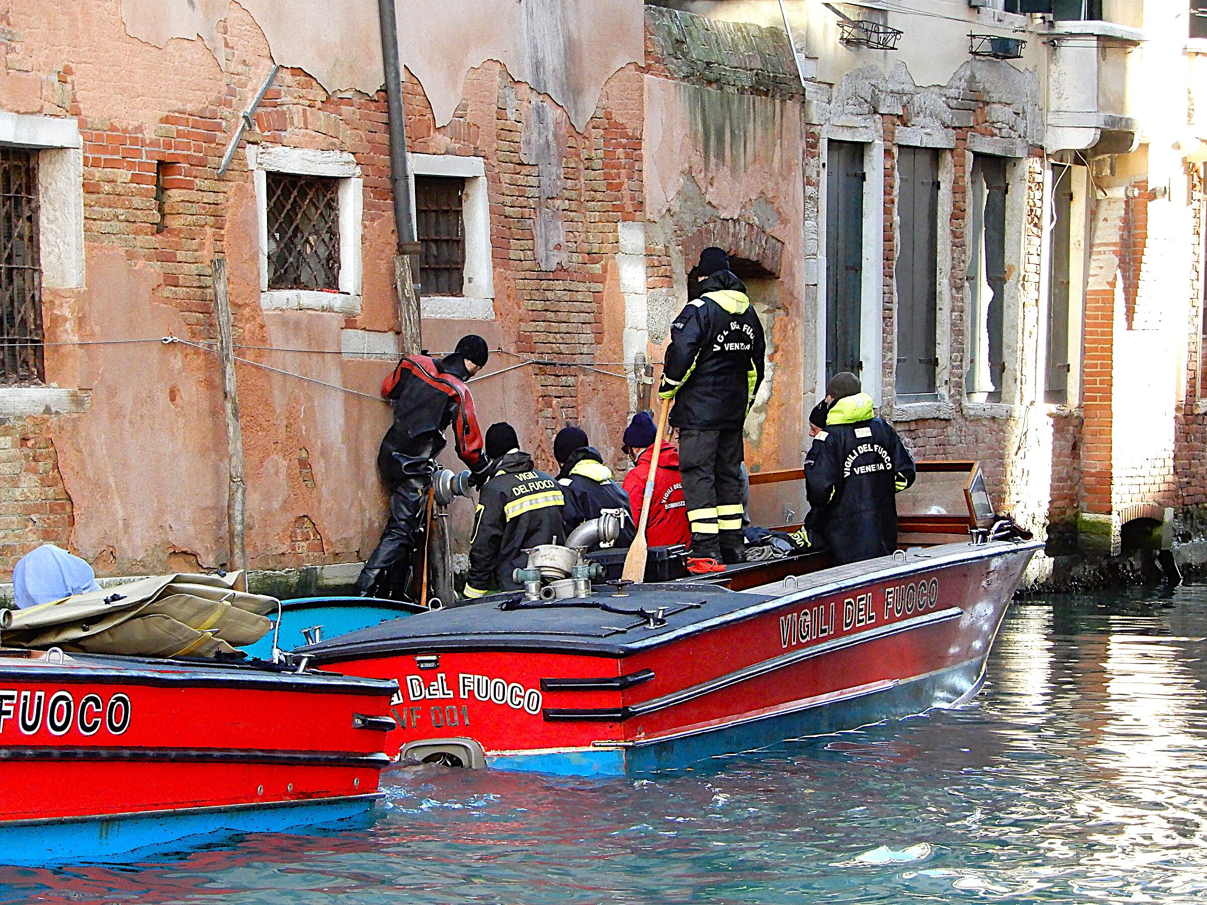 "Eroi delle laguna" - Venezia un pomeriggio di gen...