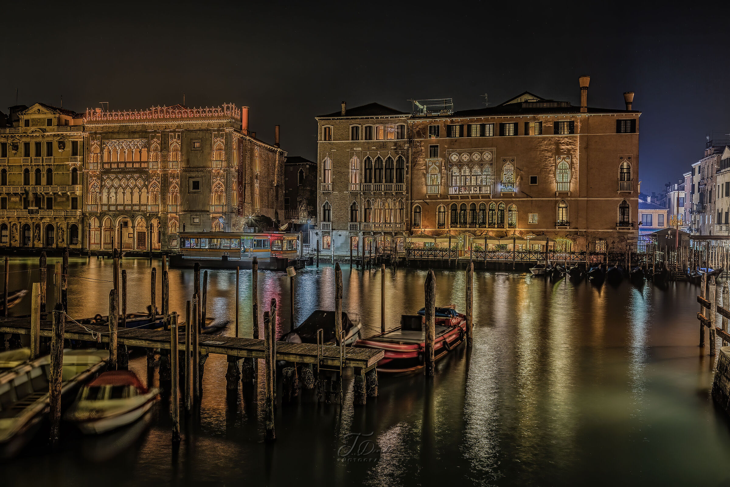 Cà d'Oro, Palazzo Giustinian Pesaro, Palazzo Morosini